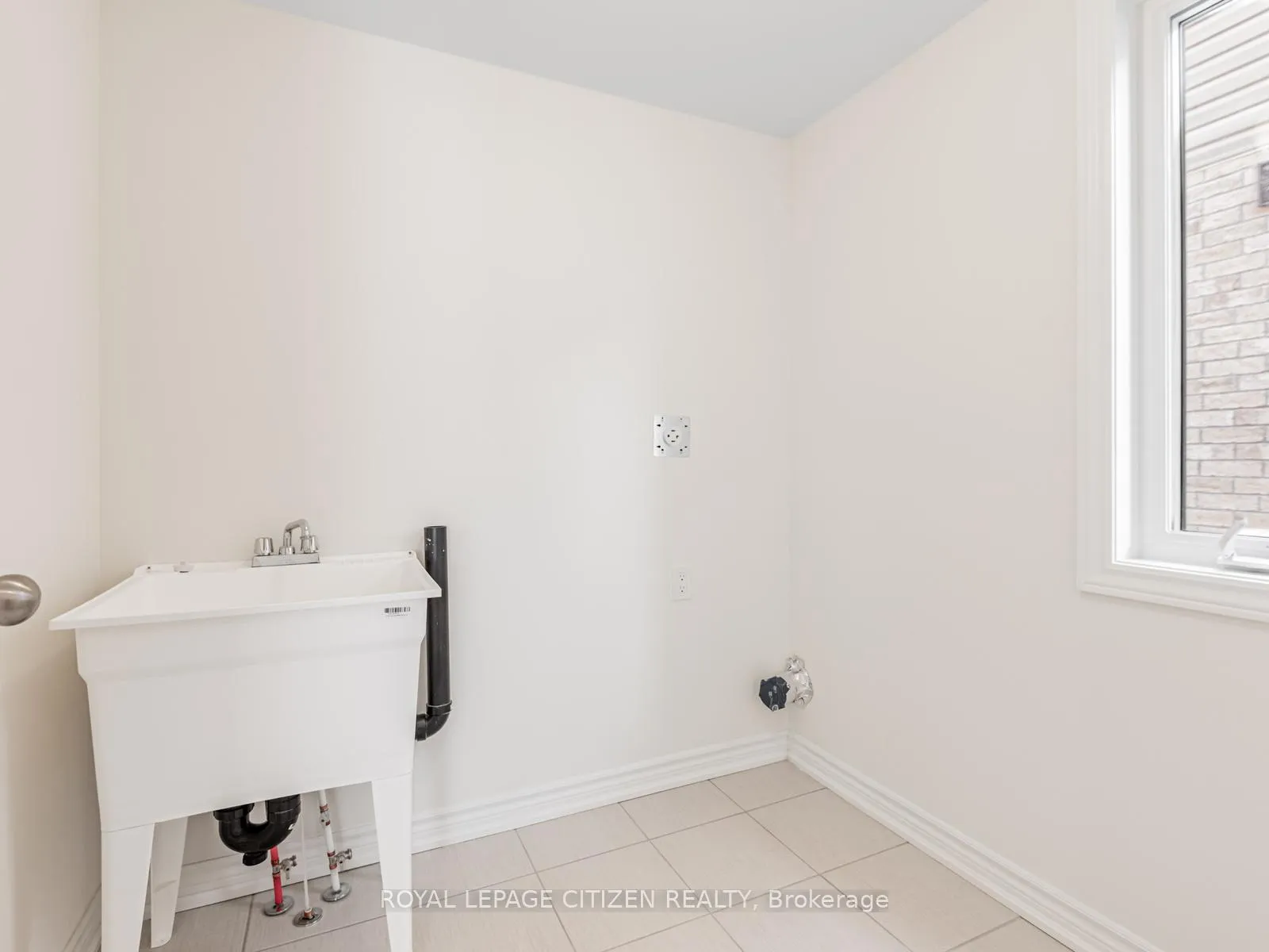 Photo 19 of 7 Wayne Allison Drive, Kitchener, Stanley Park — HOMEH