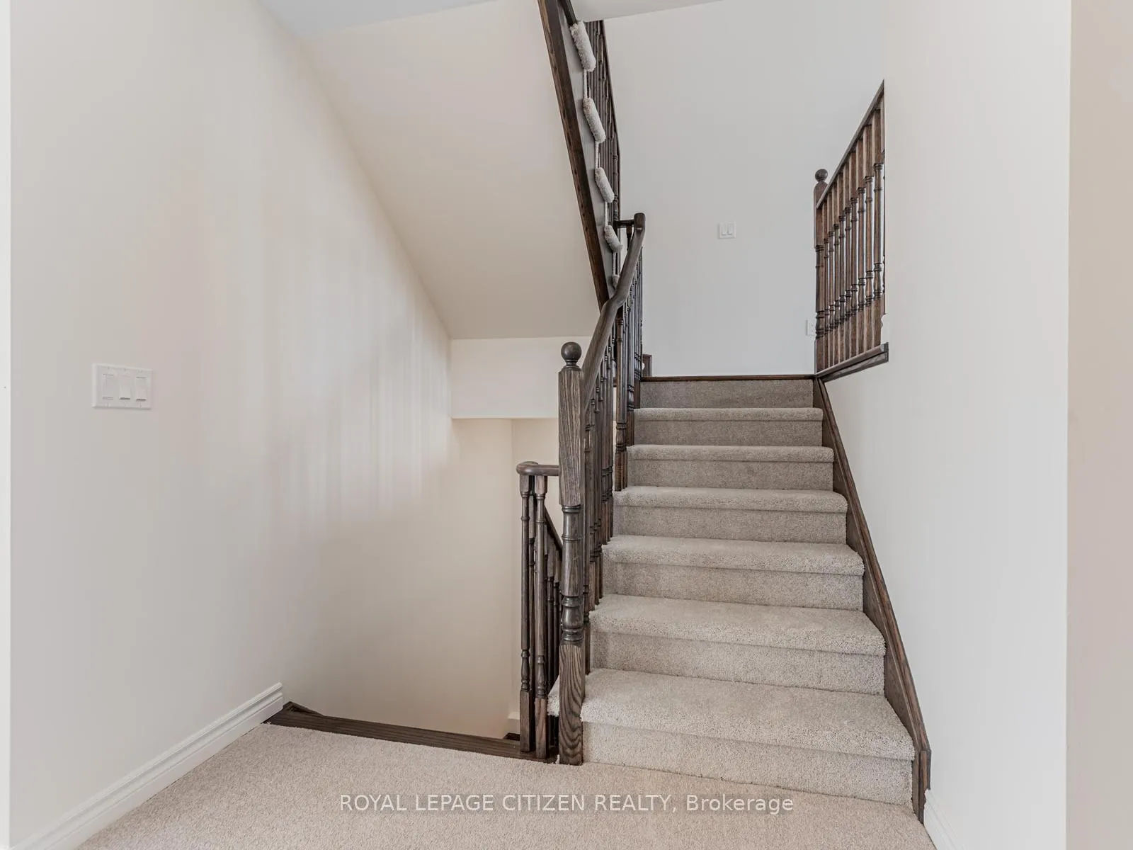 Photo 21 of 7 Wayne Allison Drive, Kitchener, Stanley Park — HOMEH