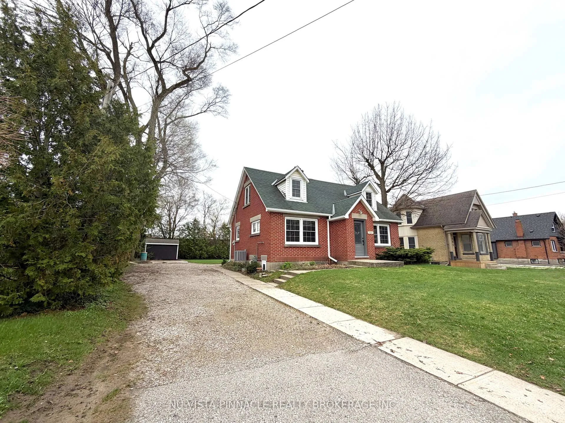 Photo 2 of 7061 Longwoods Road, London, South MM — HOMEH