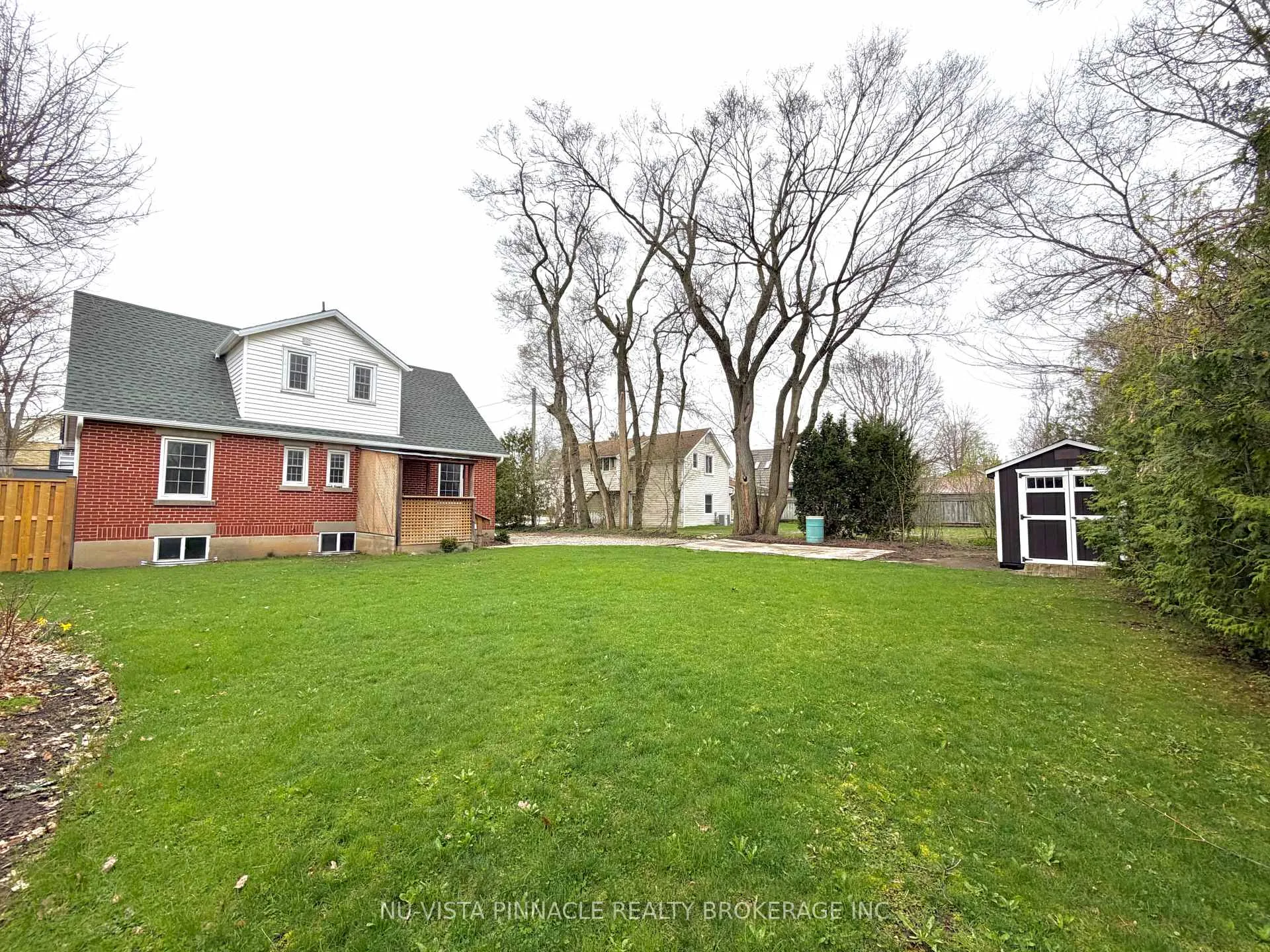 Photo 3 of 7061 Longwoods Road, London, South MM — HOMEH