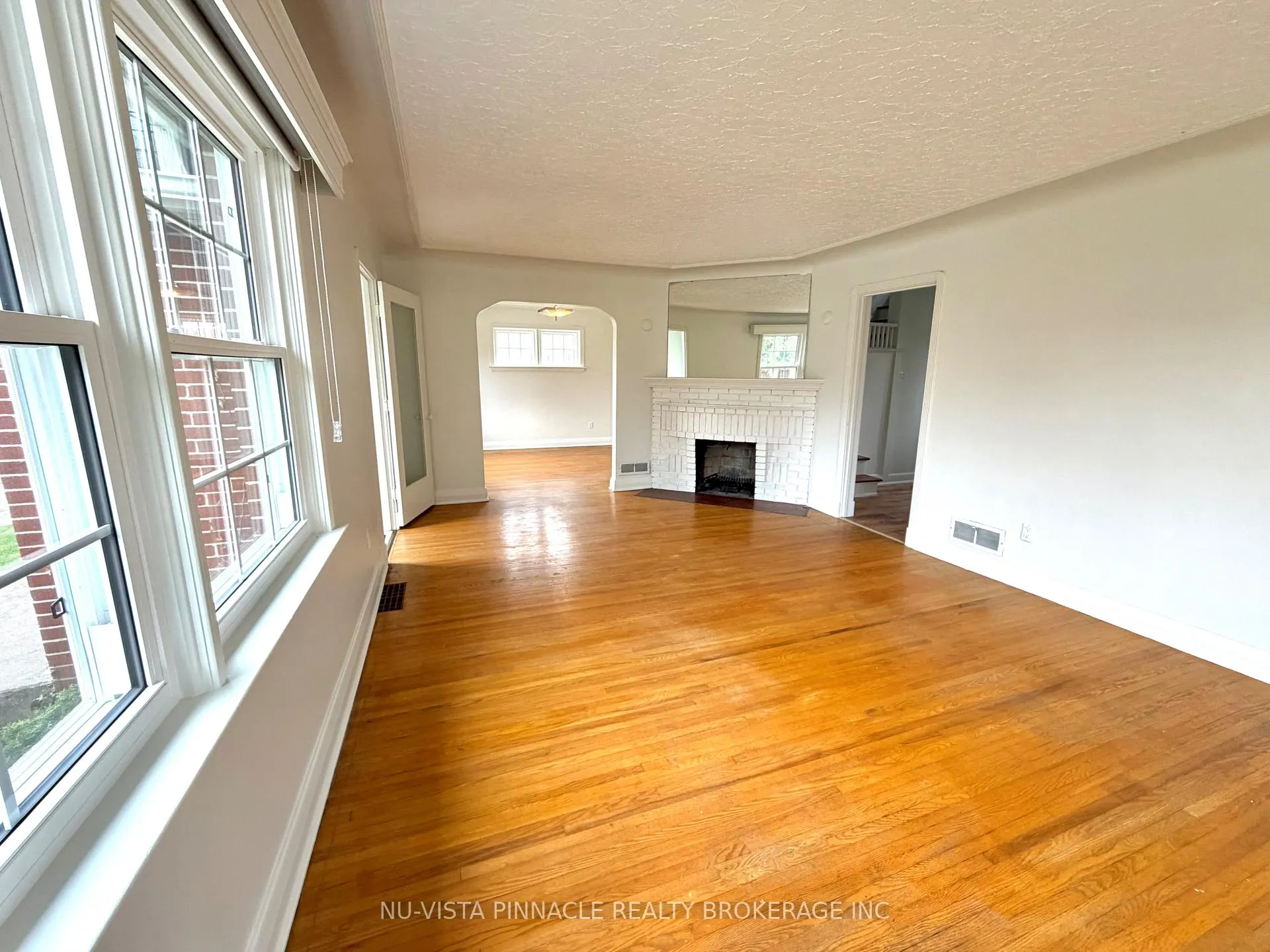 Photo 8 of 7061 Longwoods Road, London, South MM — HOMEH