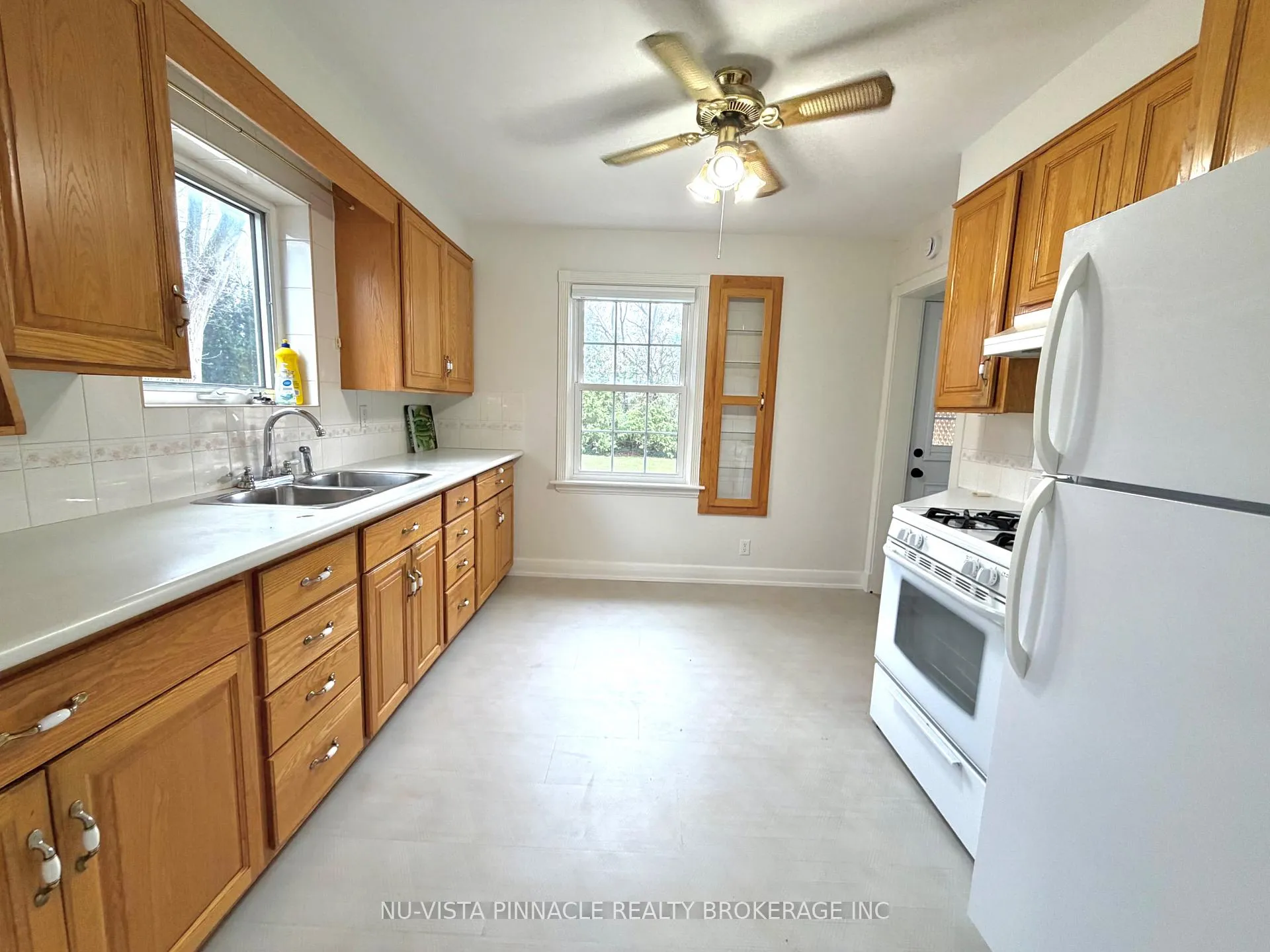 Photo 15 of 7061 Longwoods Road, London, South MM — HOMEH