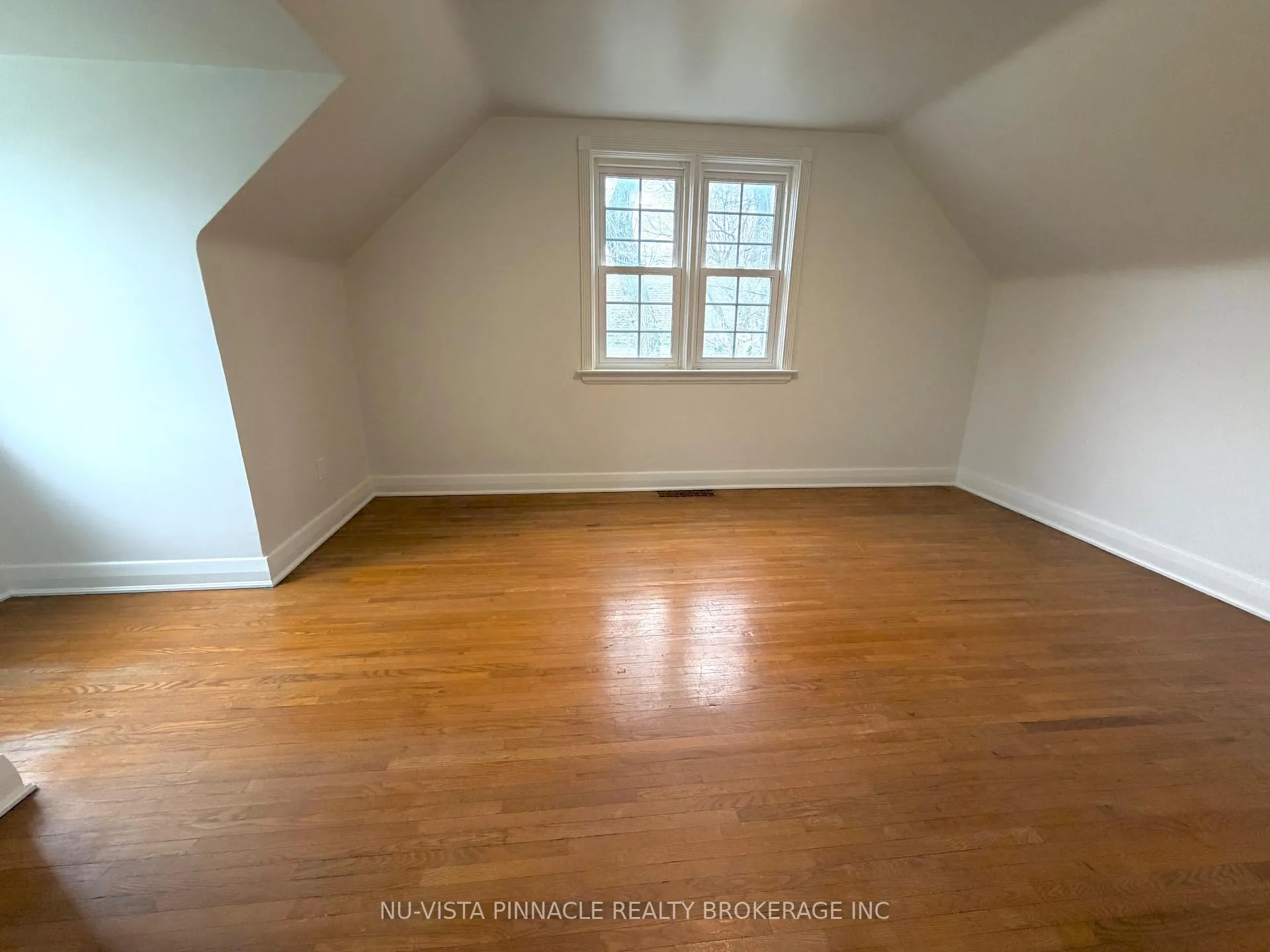 Photo 23 of 7061 Longwoods Road, London, South MM — HOMEH