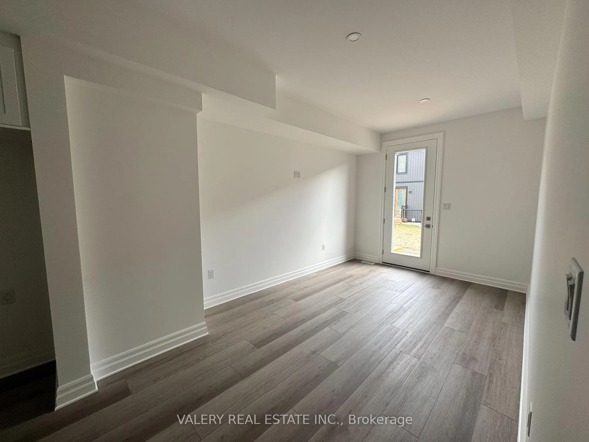 Photo 2 of Unit Main - 2, 7489 Marvel Drive, Niagara Falls, Brown — HOMEH
