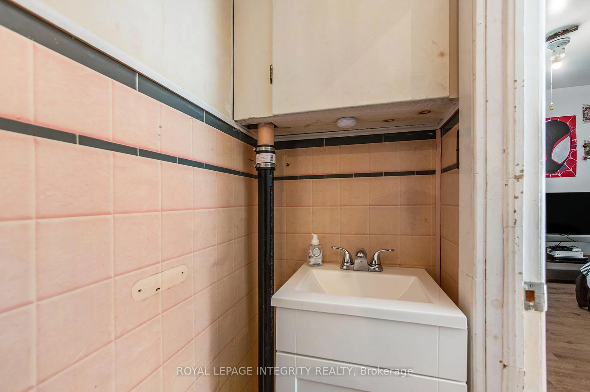 Photo 10 of 101 Paul Drive, Lanark Highlands, Lanark Highlands (Lanark Village) — HOMEH