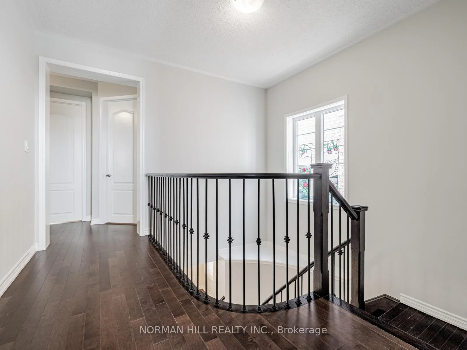 Photo 18 of 17 St Anne Way, Vaughan, Kleinburg — HOMEH