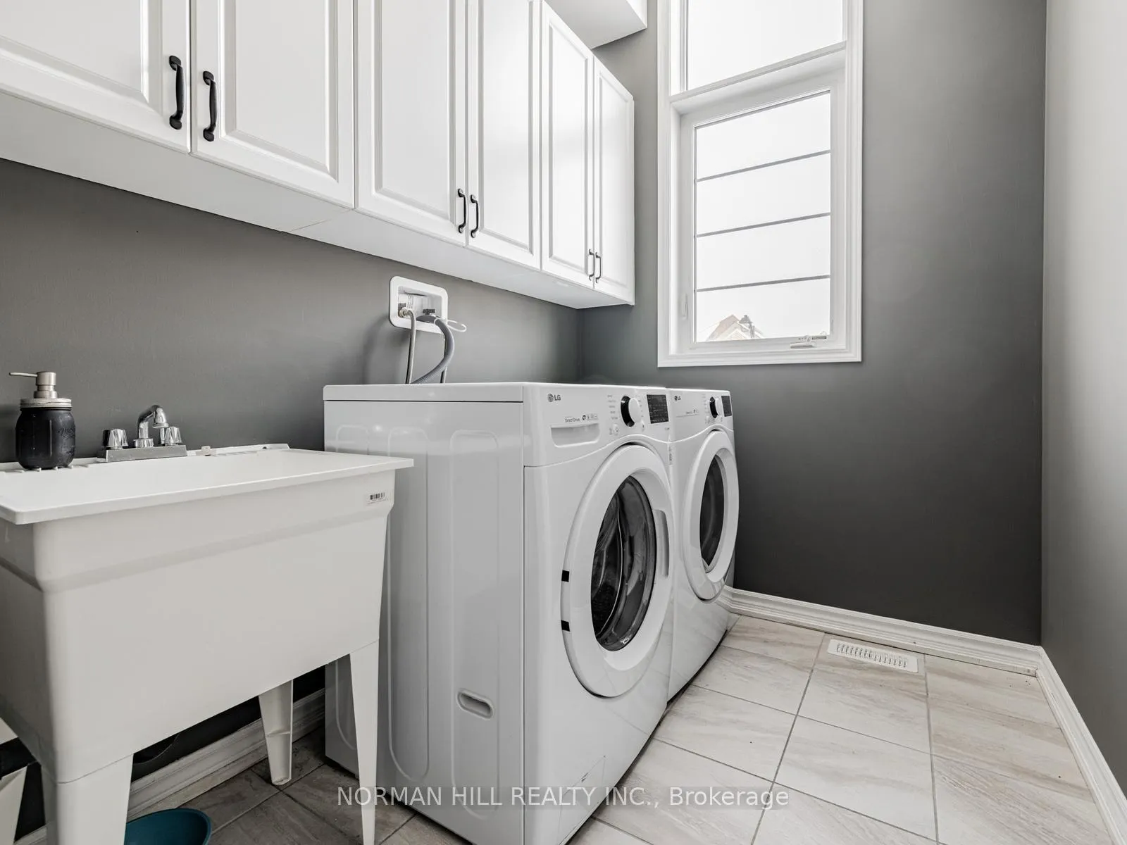 Photo 19 of 17 St Anne Way, Vaughan, Kleinburg — HOMEH