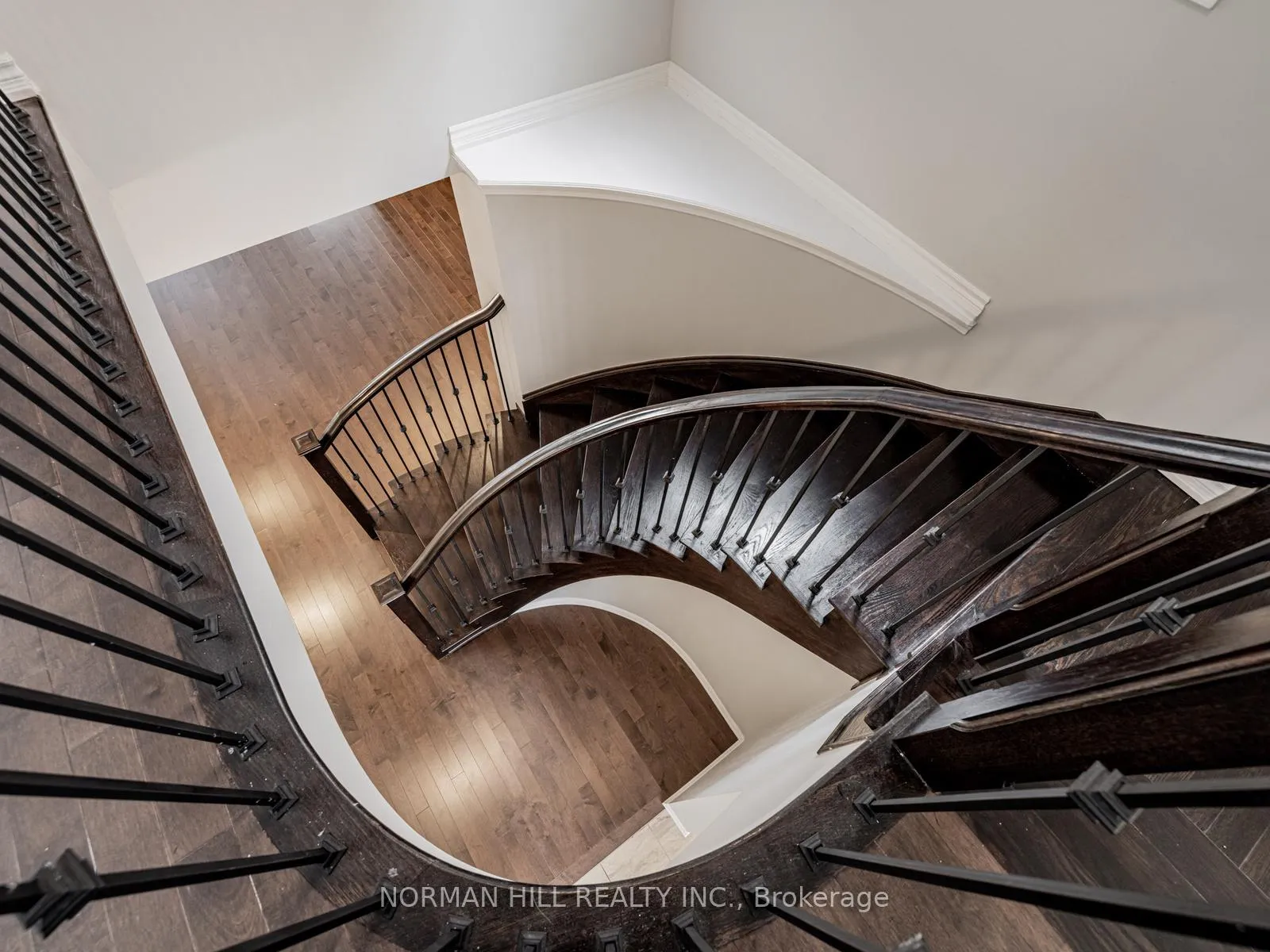 Photo 31 of 17 St Anne Way, Vaughan, Kleinburg — HOMEH