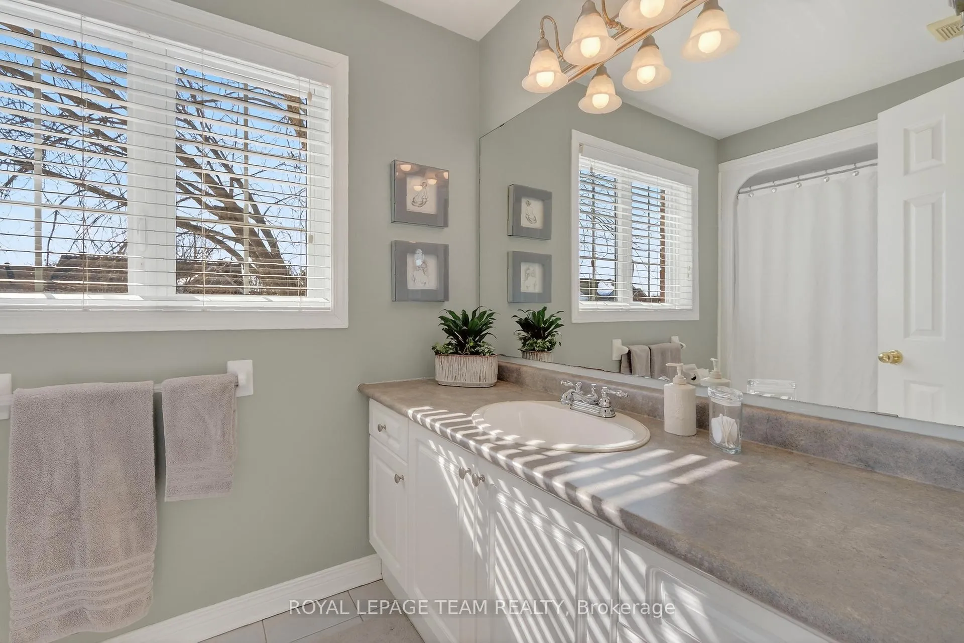 Photo 30 of 13 Granite Ridge Drive, Ottawa, Stittsville (Central) — HOMEH