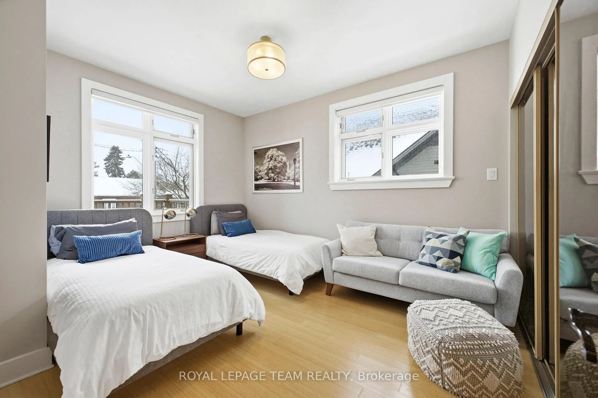Photo 16 of 483 Golden Avenue, Ottawa, McKellar/Highland — HOMEH