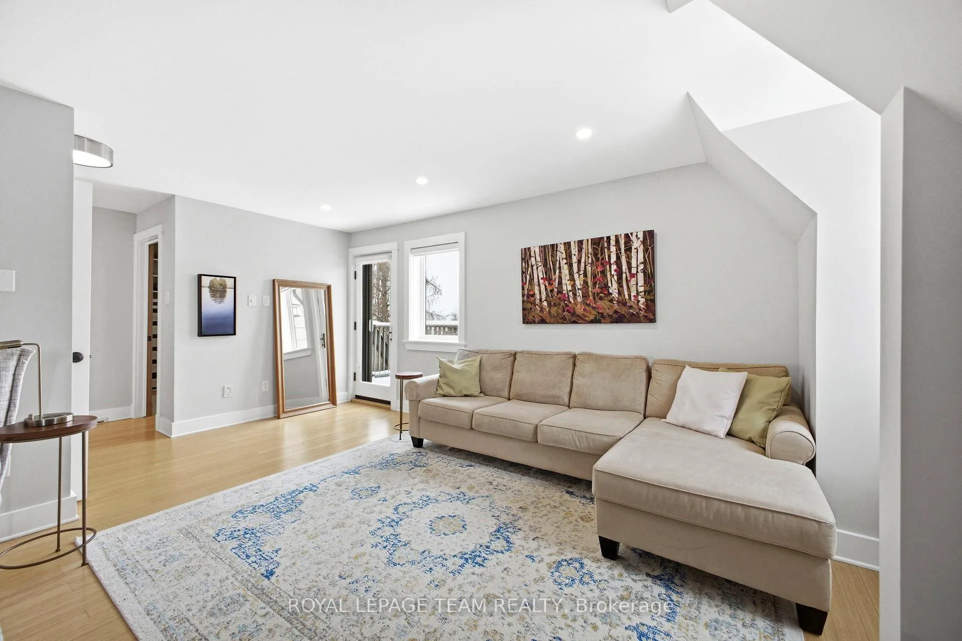 Photo 20 of 483 Golden Avenue, Ottawa, McKellar/Highland — HOMEH