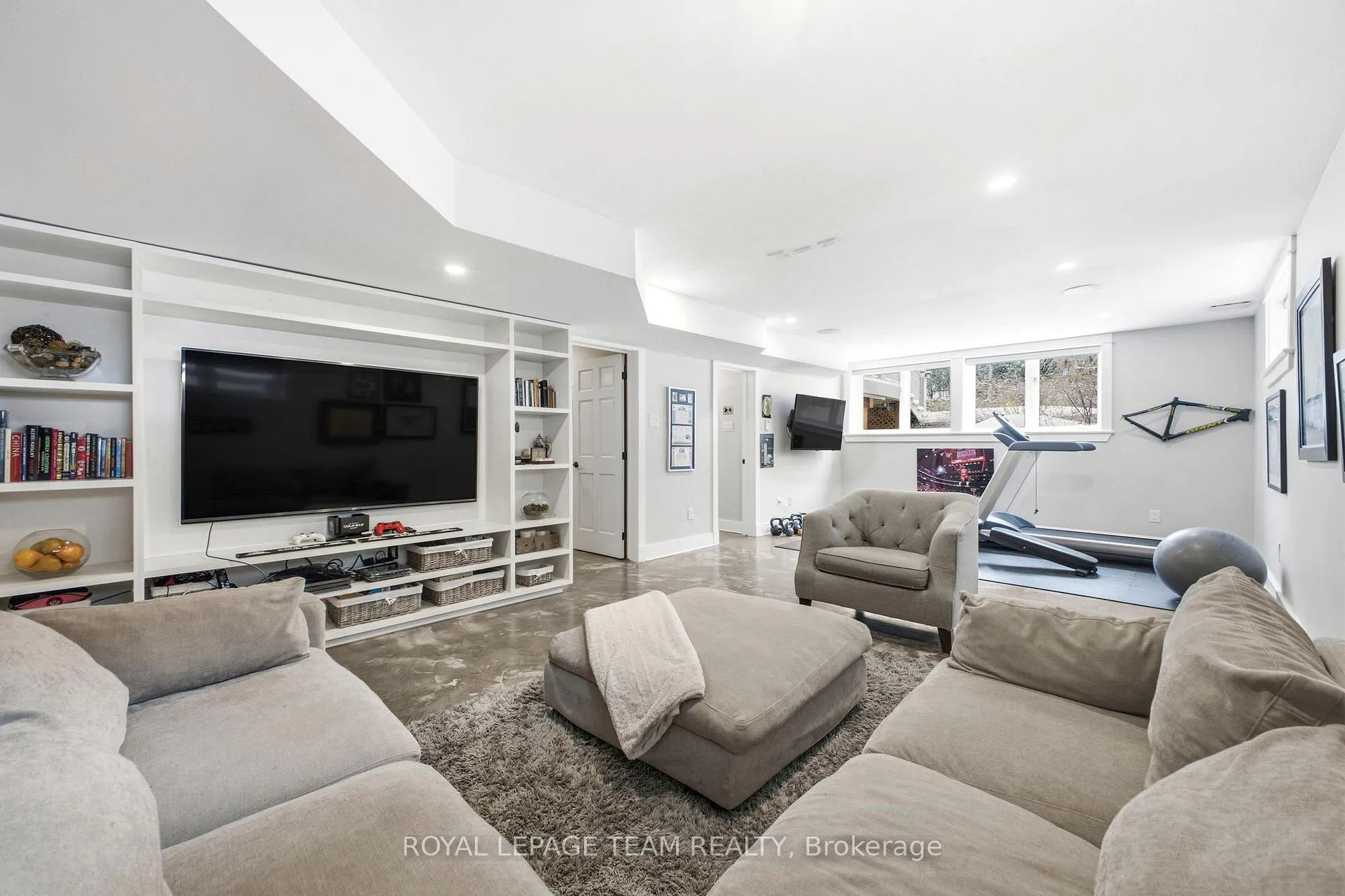 Photo 24 of 483 Golden Avenue, Ottawa, McKellar/Highland — HOMEH