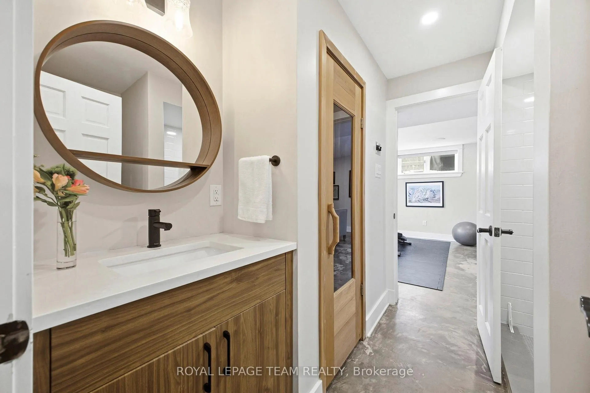Photo 27 of 483 Golden Avenue, Ottawa, McKellar/Highland — HOMEH