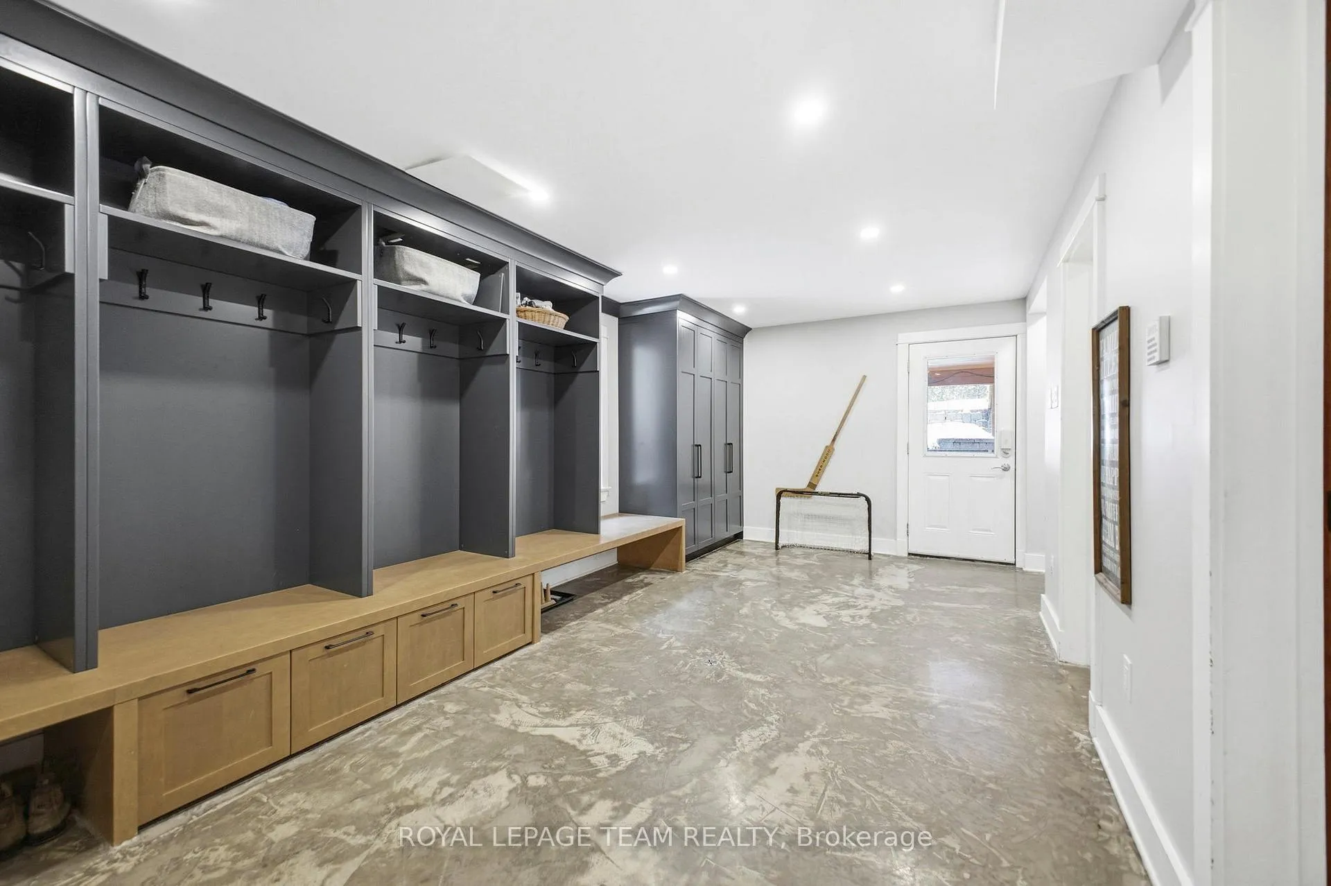 Photo 29 of 483 Golden Avenue, Ottawa, McKellar/Highland — HOMEH