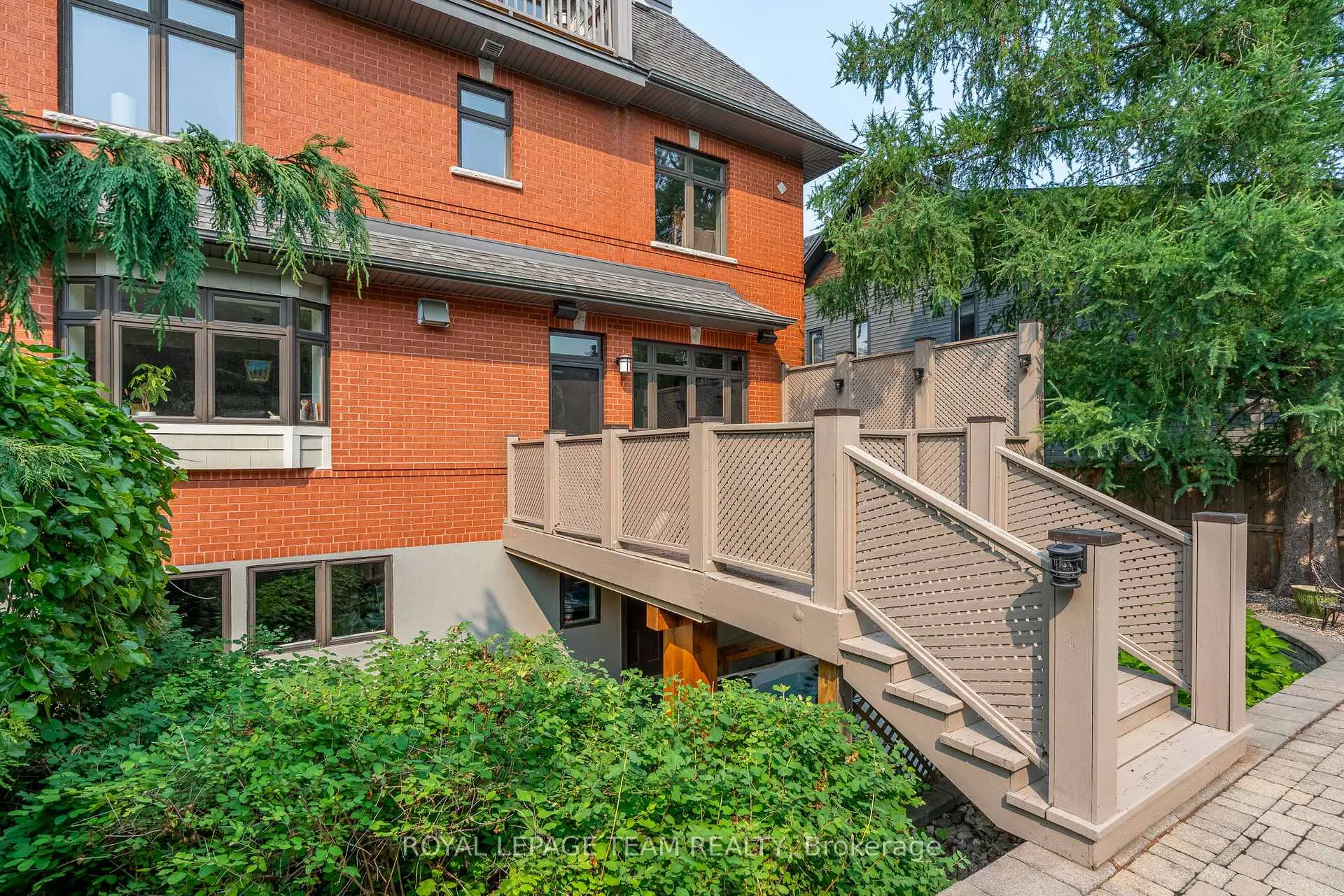 Photo 32 of 483 Golden Avenue, Ottawa, McKellar/Highland — HOMEH