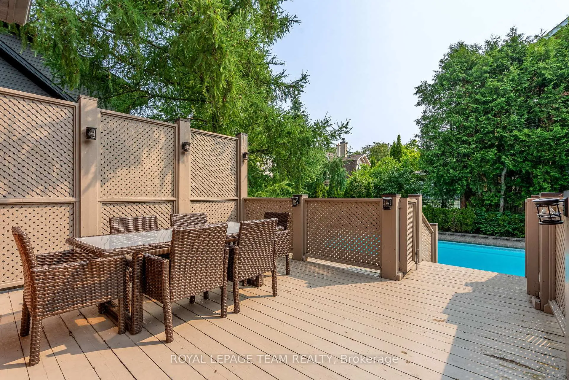 Photo 33 of 483 Golden Avenue, Ottawa, McKellar/Highland — HOMEH