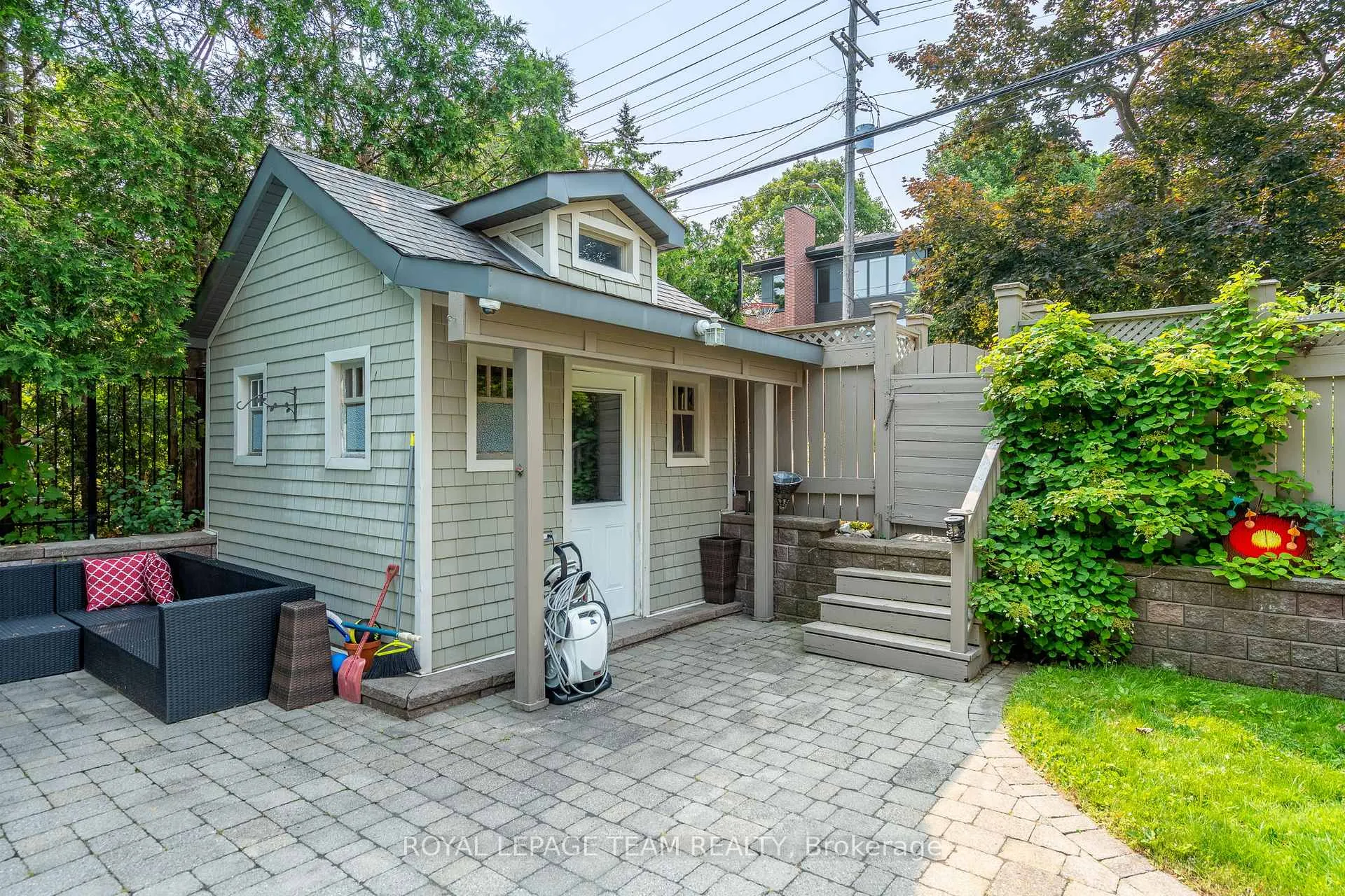 Photo 36 of 483 Golden Avenue, Ottawa, McKellar/Highland — HOMEH