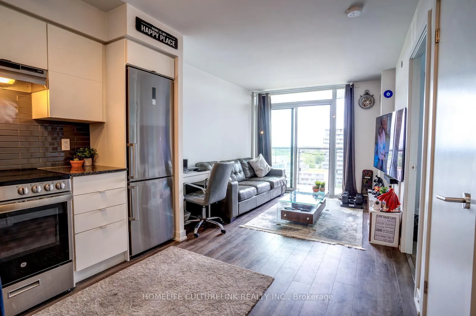 Photo 8 of Unit 1220, 120 Varna Drive E, Toronto, Englemount-Lawrence — HOMEH