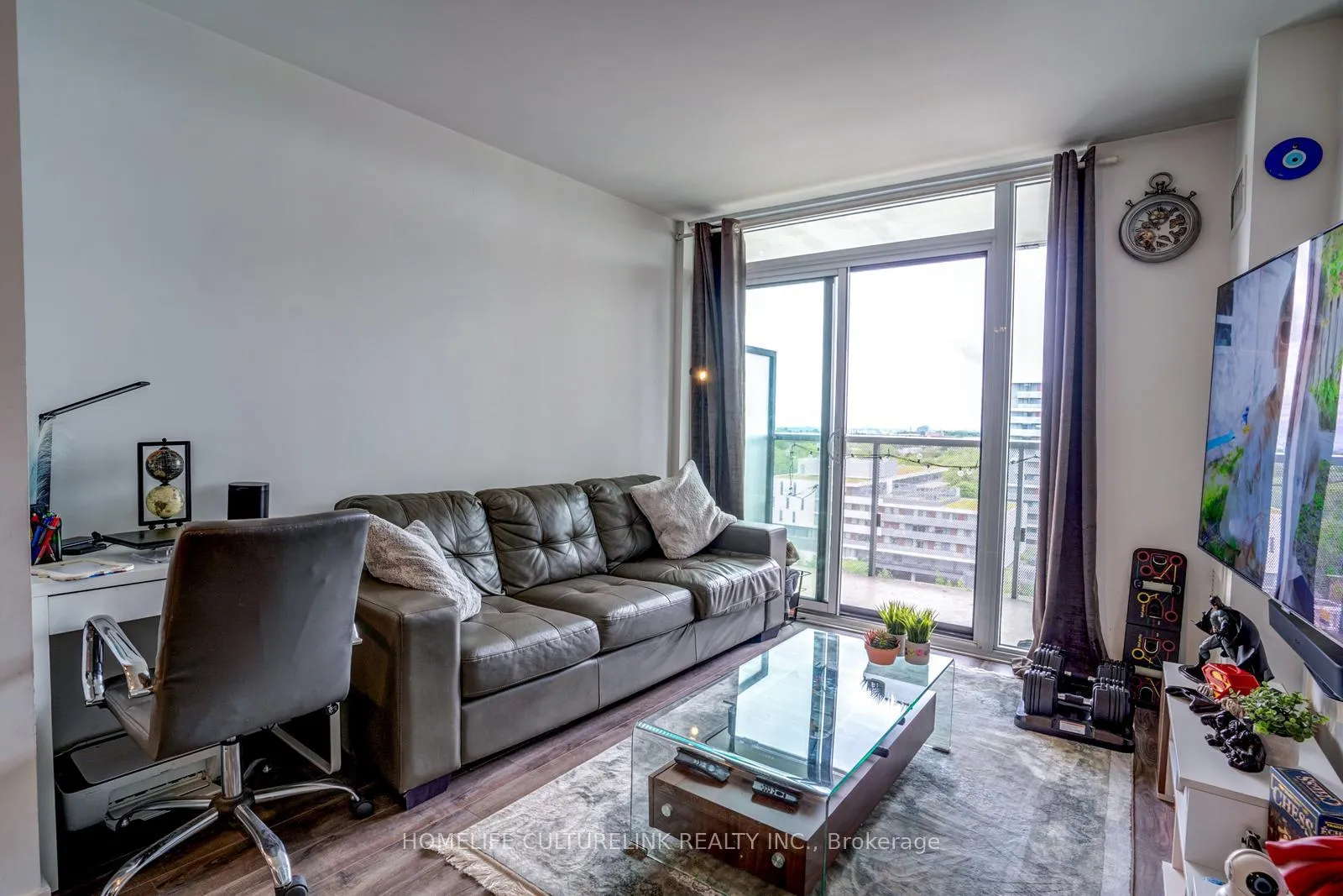 Photo 9 of Unit 1220, 120 Varna Drive E, Toronto, Englemount-Lawrence — HOMEH