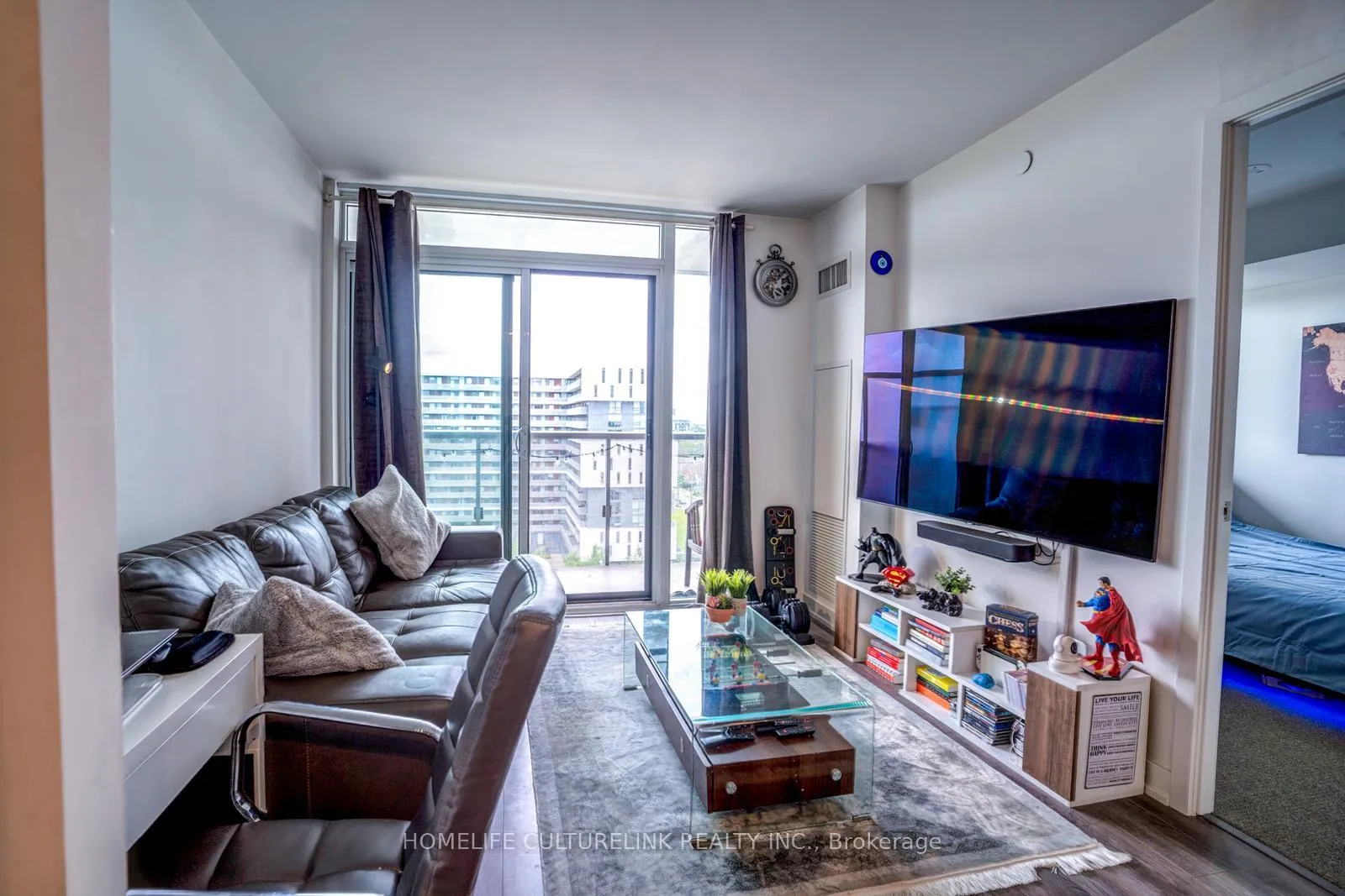 Photo 10 of Unit 1220, 120 Varna Drive E, Toronto, Englemount-Lawrence — HOMEH