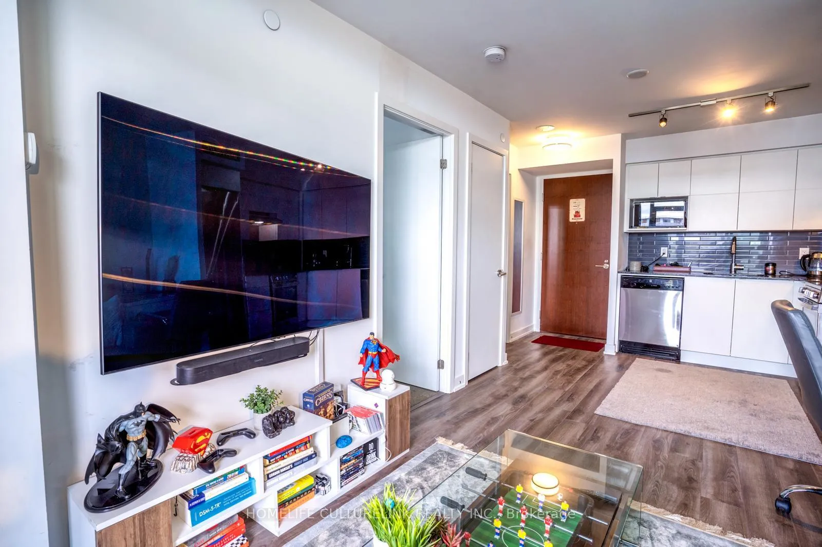 Photo 11 of Unit 1220, 120 Varna Drive E, Toronto, Englemount-Lawrence — HOMEH