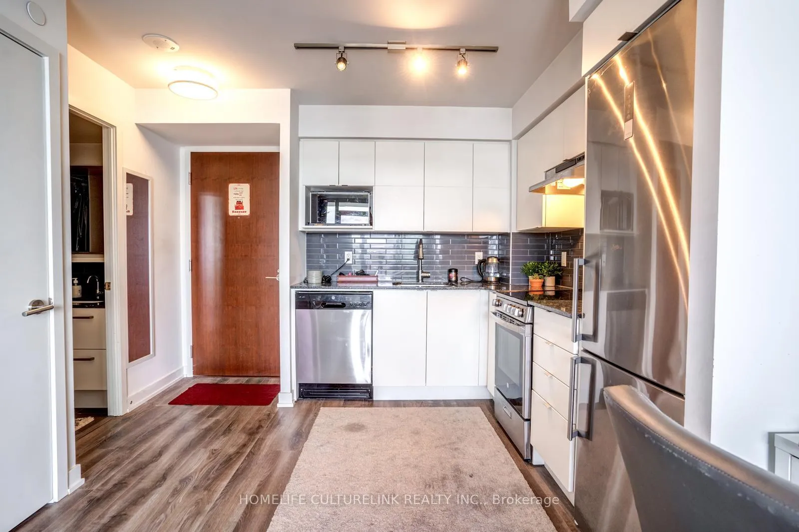 Photo 13 of Unit 1220, 120 Varna Drive E, Toronto, Englemount-Lawrence — HOMEH