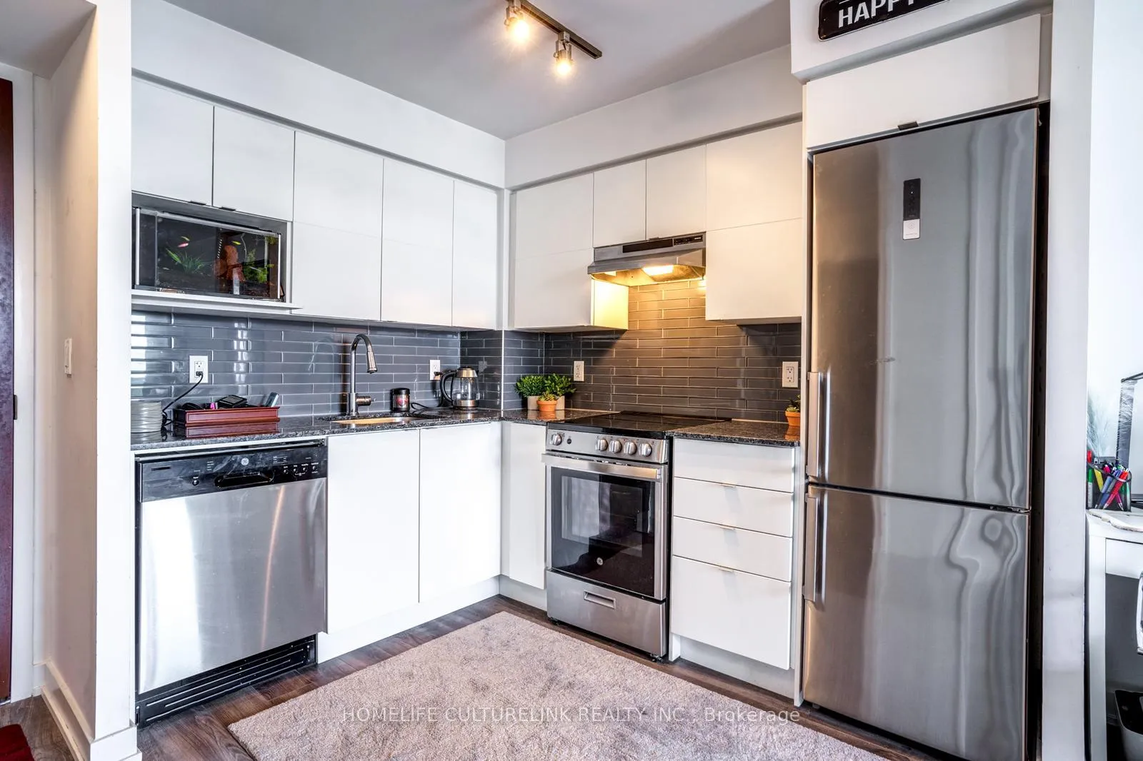 Photo 15 of Unit 1220, 120 Varna Drive E, Toronto, Englemount-Lawrence — HOMEH