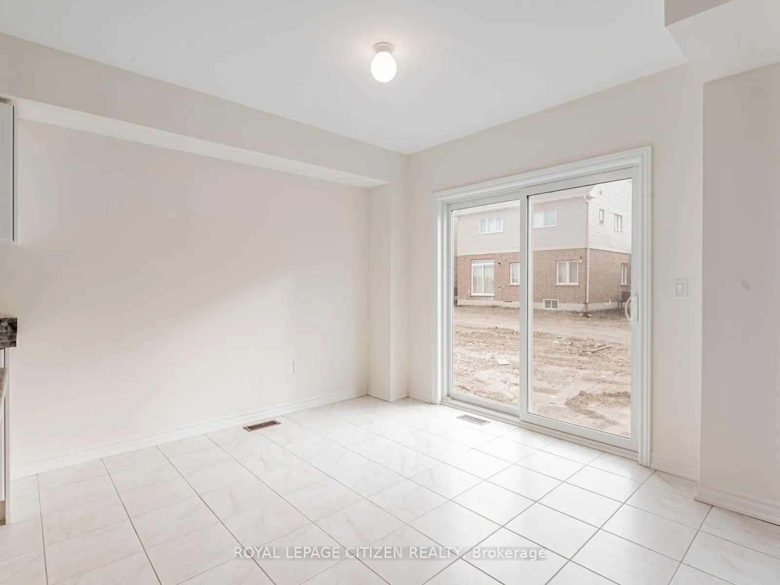Photo 17 of 5 Wayne Allision Drive, Georgina Islands, Georgina Island — HOMEH