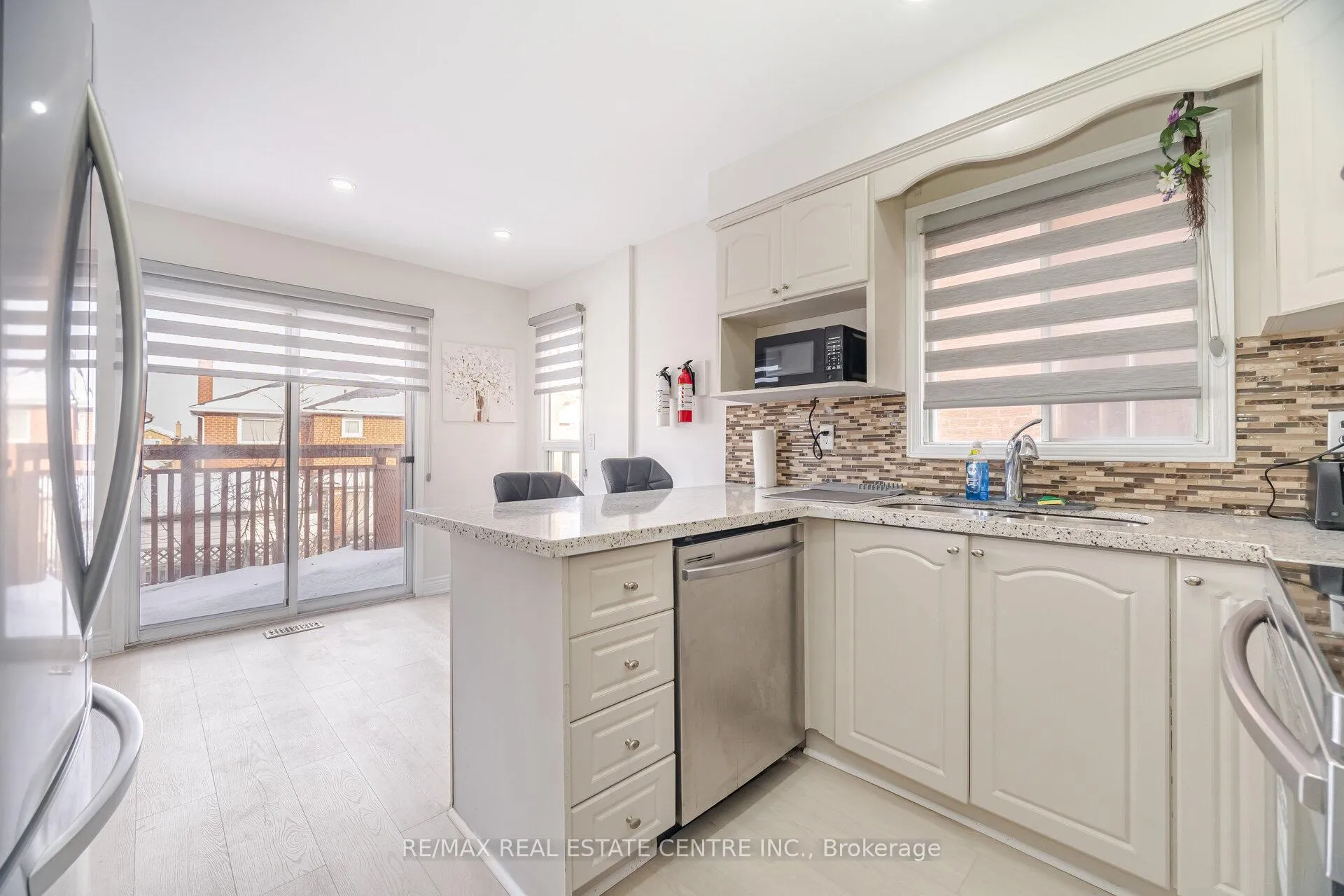 Photo 11 of 48 Cortez Court, Brampton, Northwood Park — HOMEH