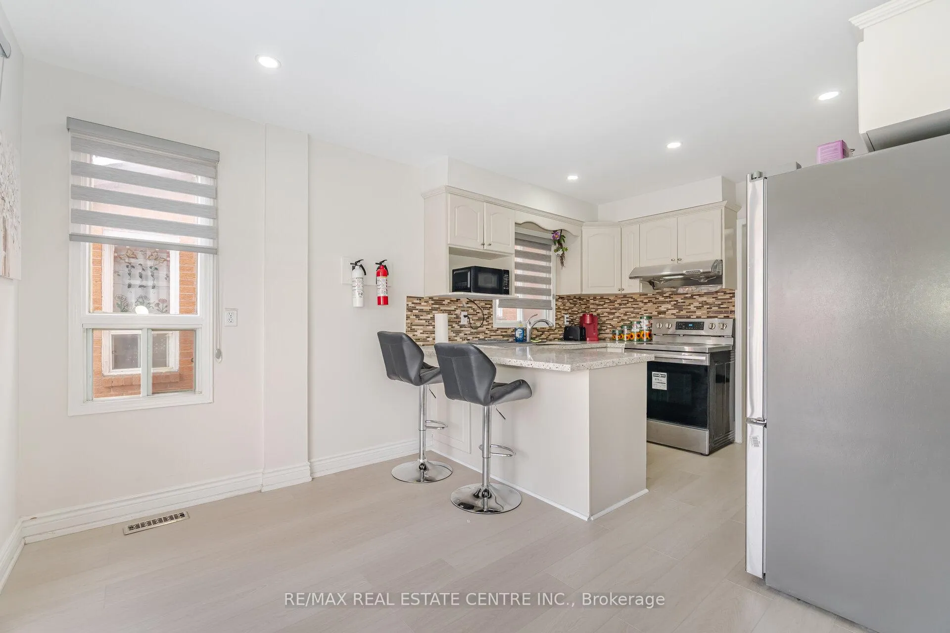 Photo 12 of 48 Cortez Court, Brampton, Northwood Park — HOMEH