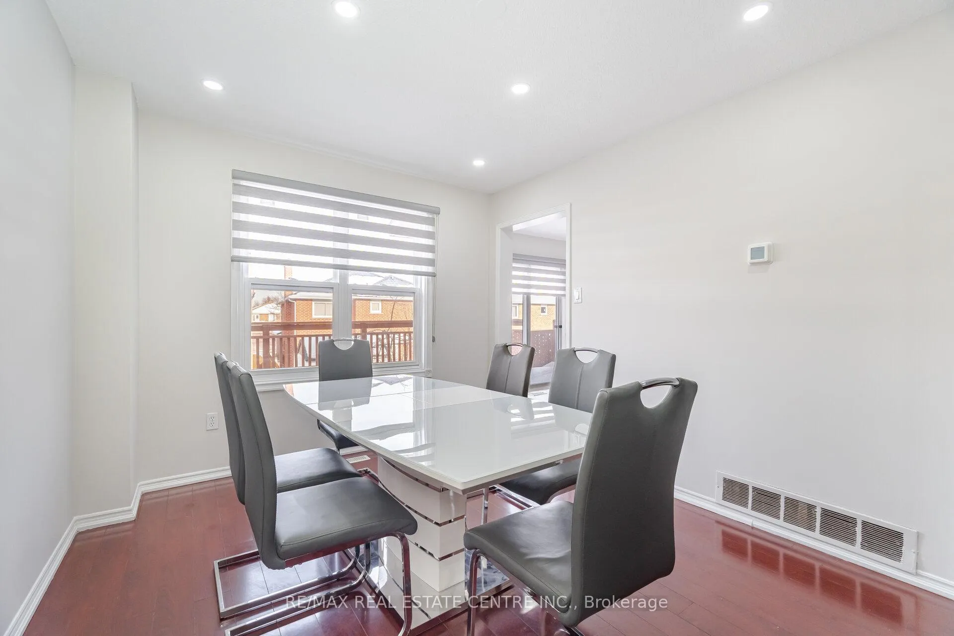 Photo 15 of 48 Cortez Court, Brampton, Northwood Park — HOMEH