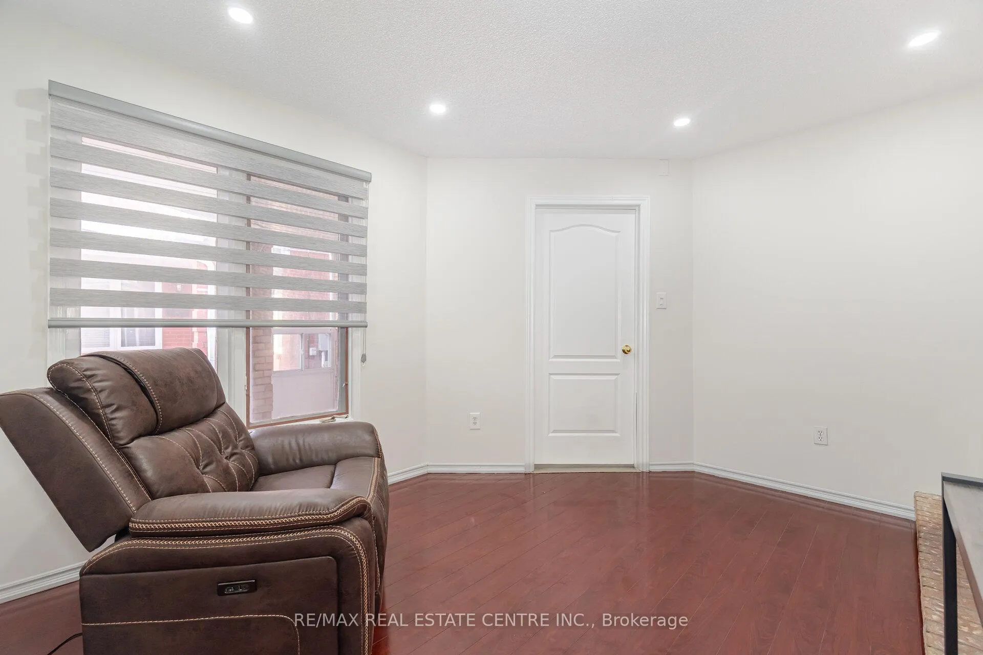 Photo 23 of 48 Cortez Court, Brampton, Northwood Park — HOMEH