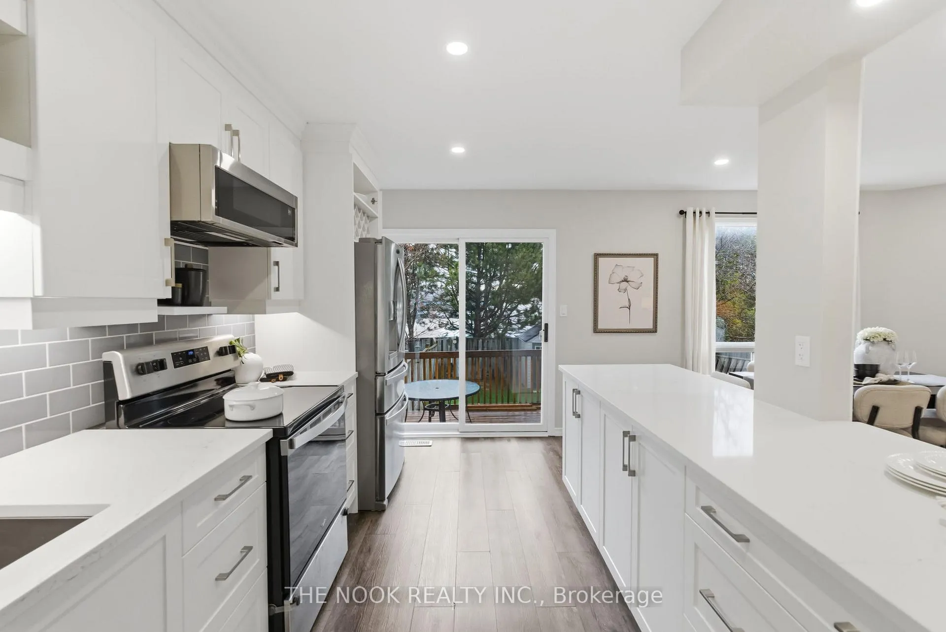 Photo 6 of 43 Short Crescent, Clarington, Courtice — HOMEH