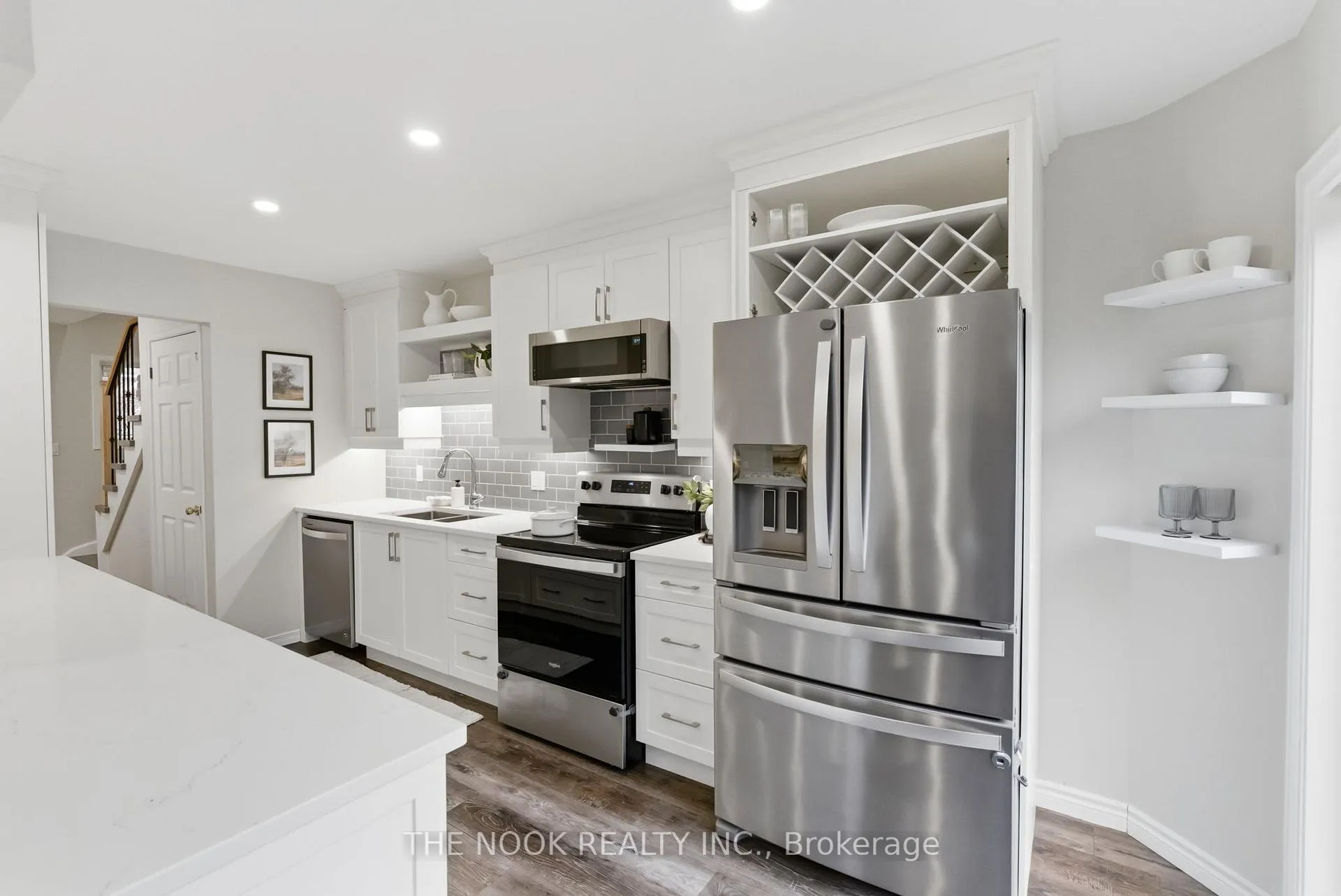 Photo 10 of 43 Short Crescent, Clarington, Courtice — HOMEH