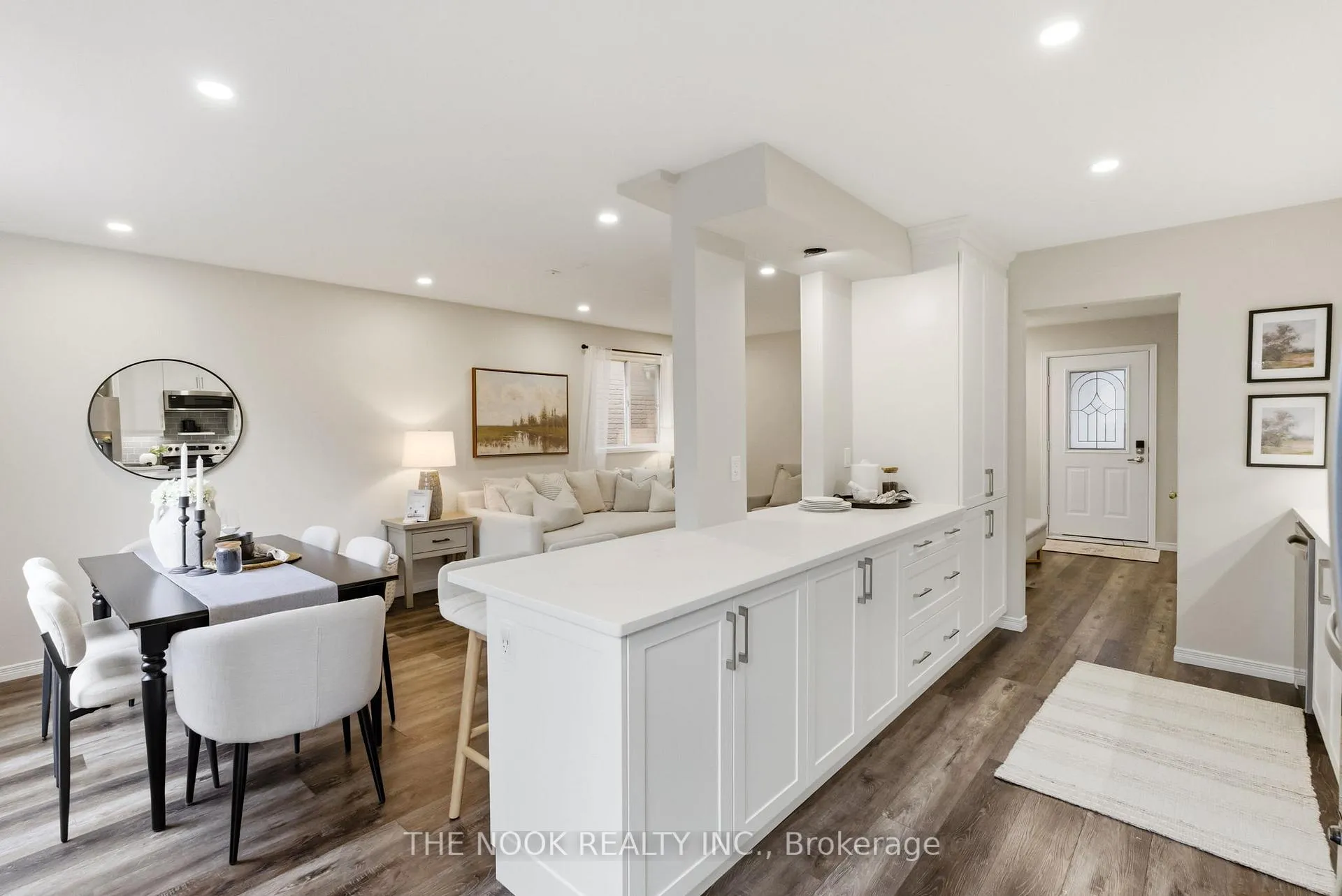 Photo 13 of 43 Short Crescent, Clarington, Courtice — HOMEH