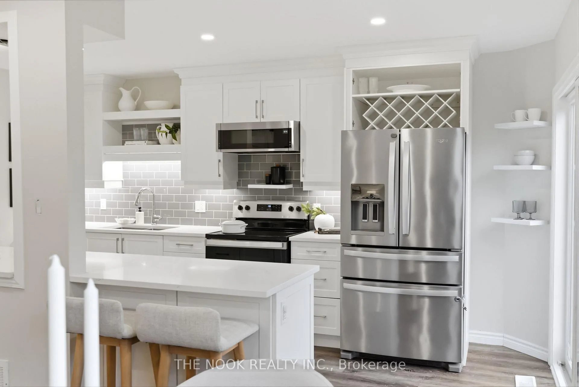 Photo 14 of 43 Short Crescent, Clarington, Courtice — HOMEH