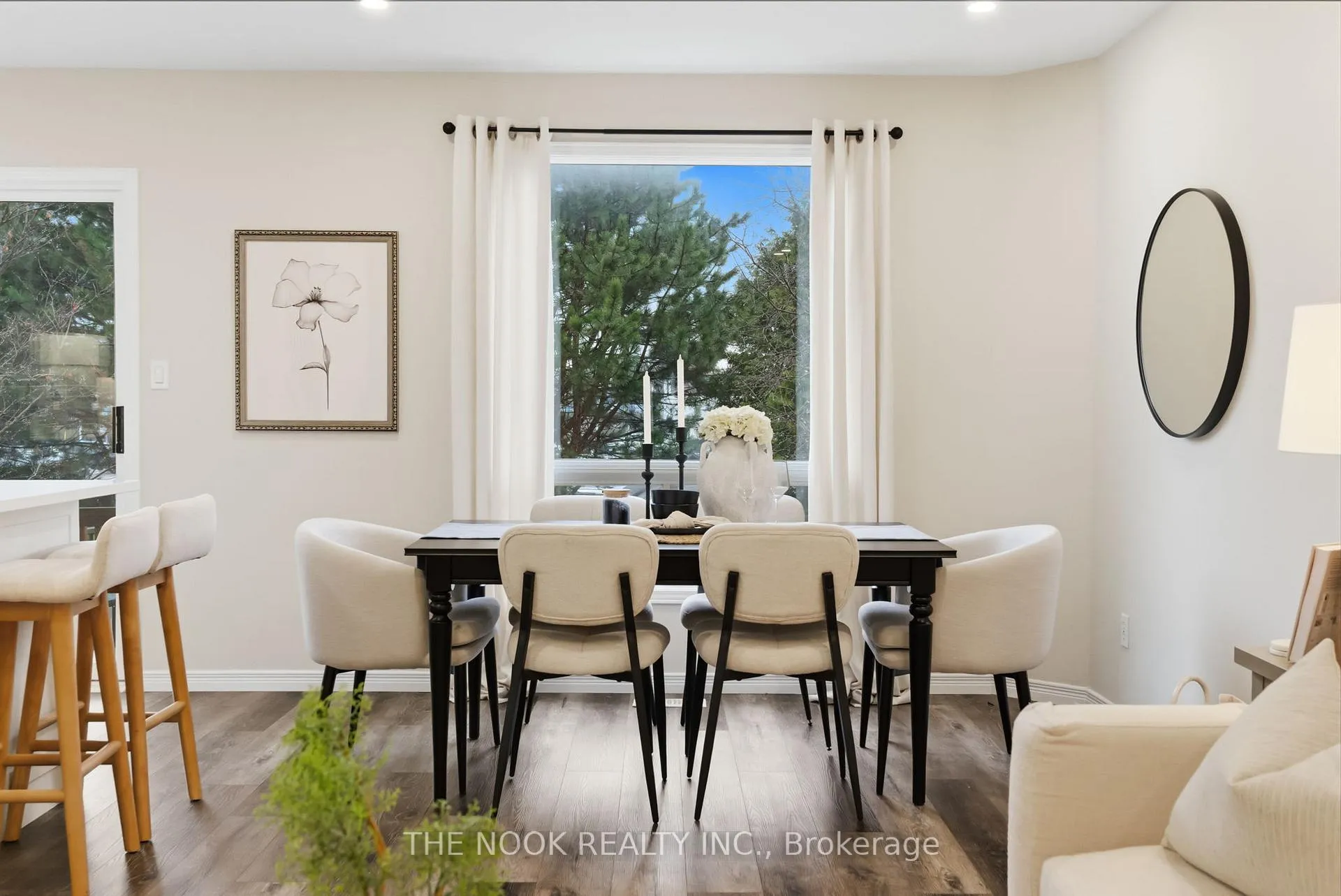 Photo 17 of 43 Short Crescent, Clarington, Courtice — HOMEH