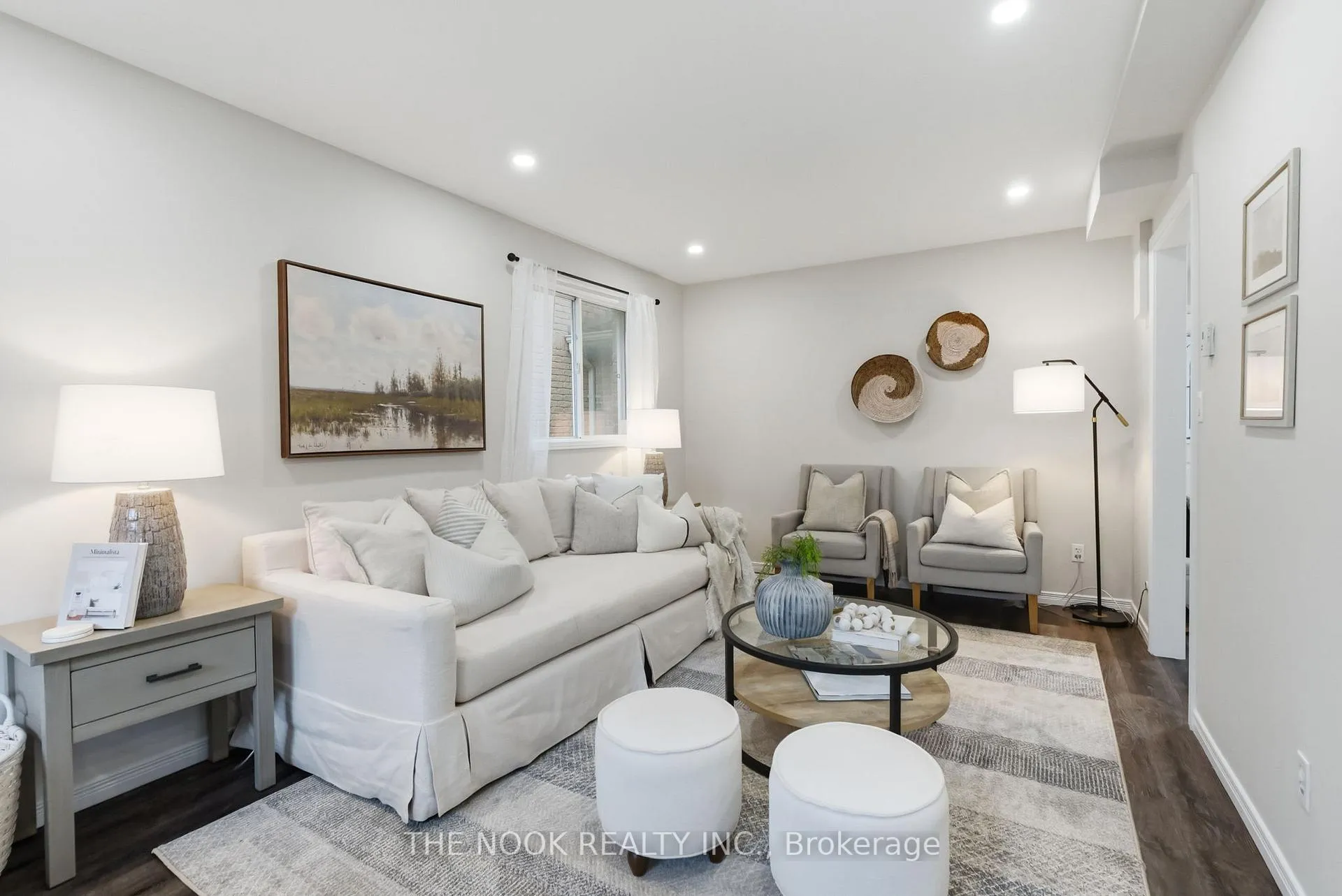 Photo 20 of 43 Short Crescent, Clarington, Courtice — HOMEH