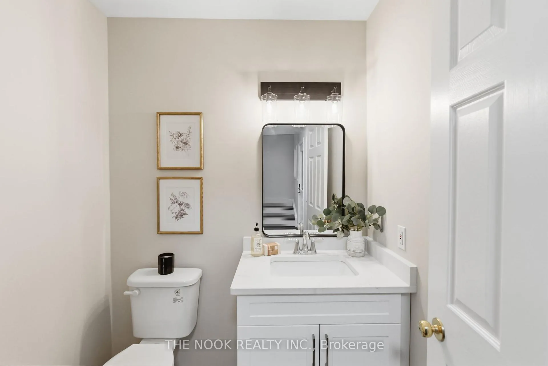 Photo 24 of 43 Short Crescent, Clarington, Courtice — HOMEH