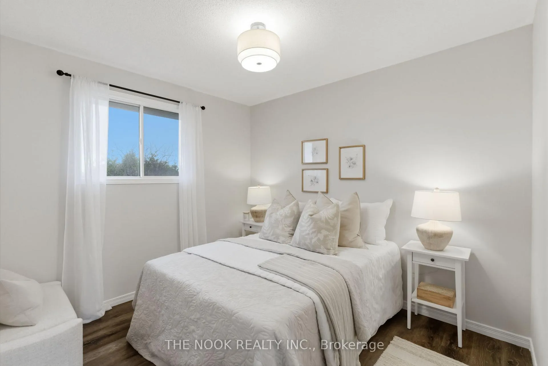 Photo 32 of 43 Short Crescent, Clarington, Courtice — HOMEH
