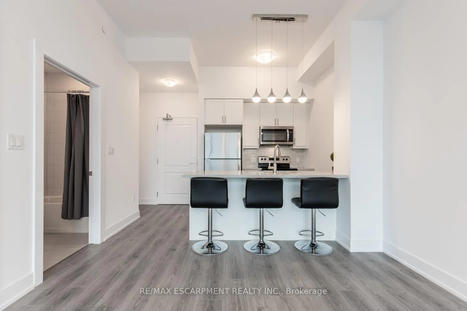Photo 6 of Unit 504, 460 Dundas Street, Hamilton, Waterdown — HOMEH