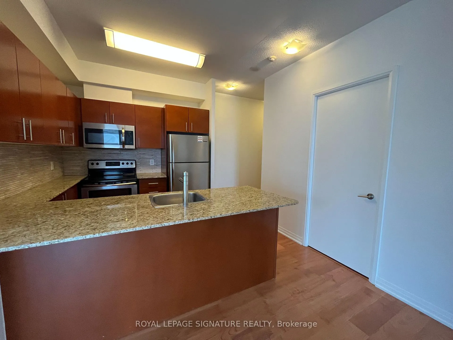 Photo 2 of Unit 913, 25 Cole Street, Toronto, Regent Park — HOMEH