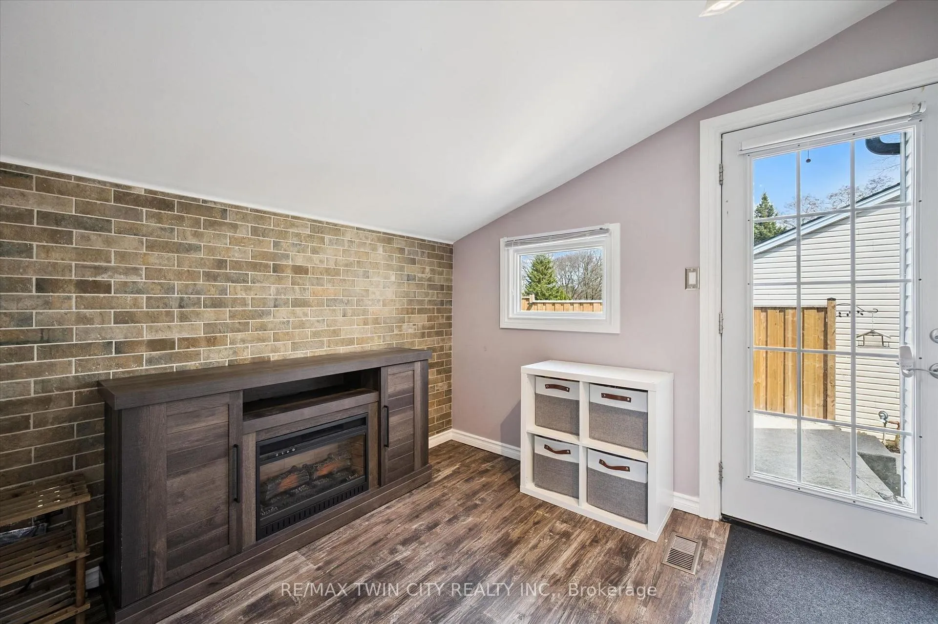Photo 15 of 6 2 Avenue, Cambridge — HOMEH