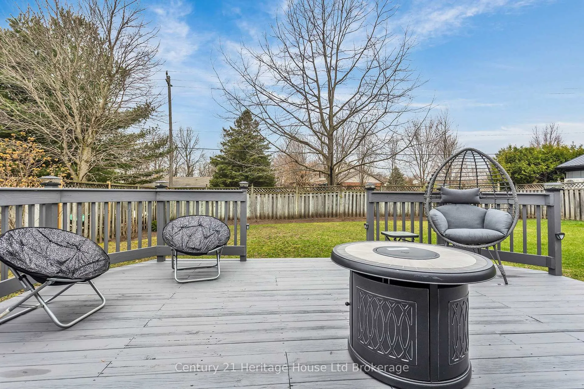 Photo 5 of 15 Gibson Drive, Tillsonburg — HOMEH