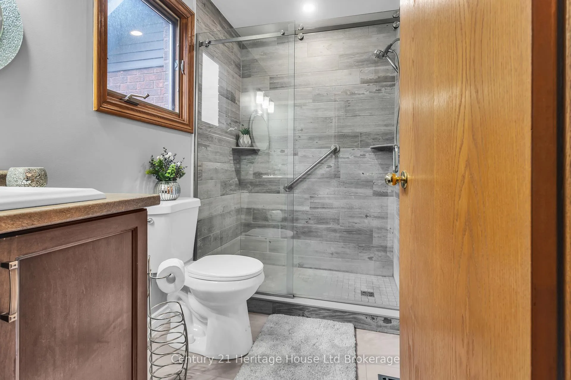 Photo 20 of 15 Gibson Drive, Tillsonburg — HOMEH