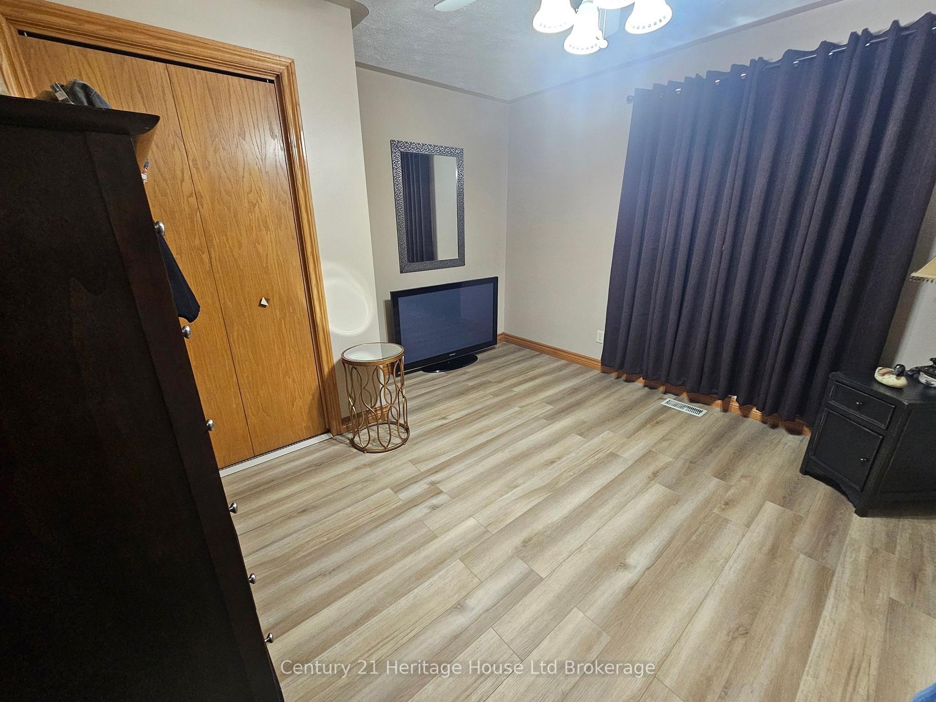 Photo 27 of 15 Gibson Drive, Tillsonburg — HOMEH