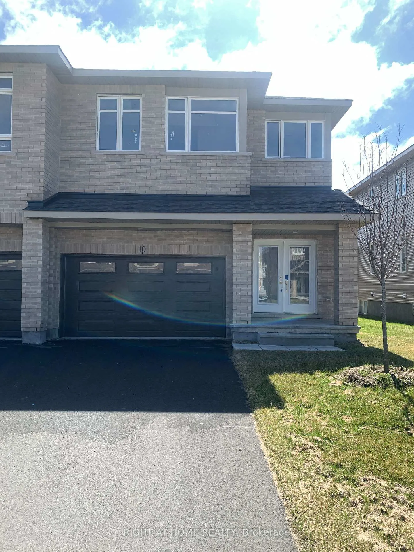 Photo 1 of 10 Wylie Way, Carleton Place — HOMEH
