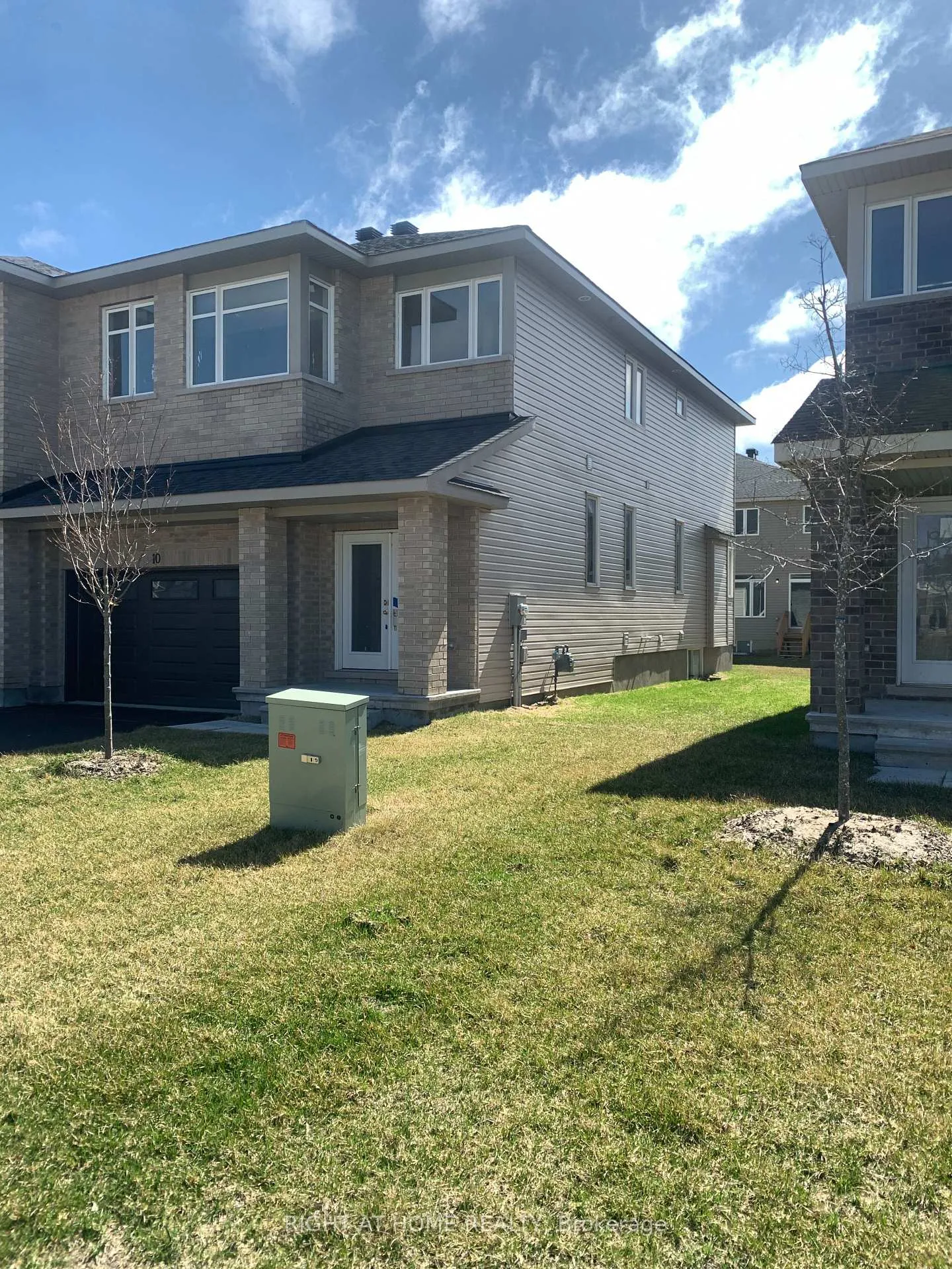 Photo 2 of 10 Wylie Way, Carleton Place — HOMEH