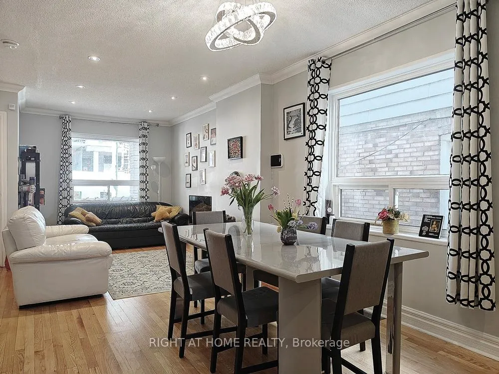 Photo 4 of 235 Soudan Avenue, Toronto, Mount Pleasant West — HOMEH