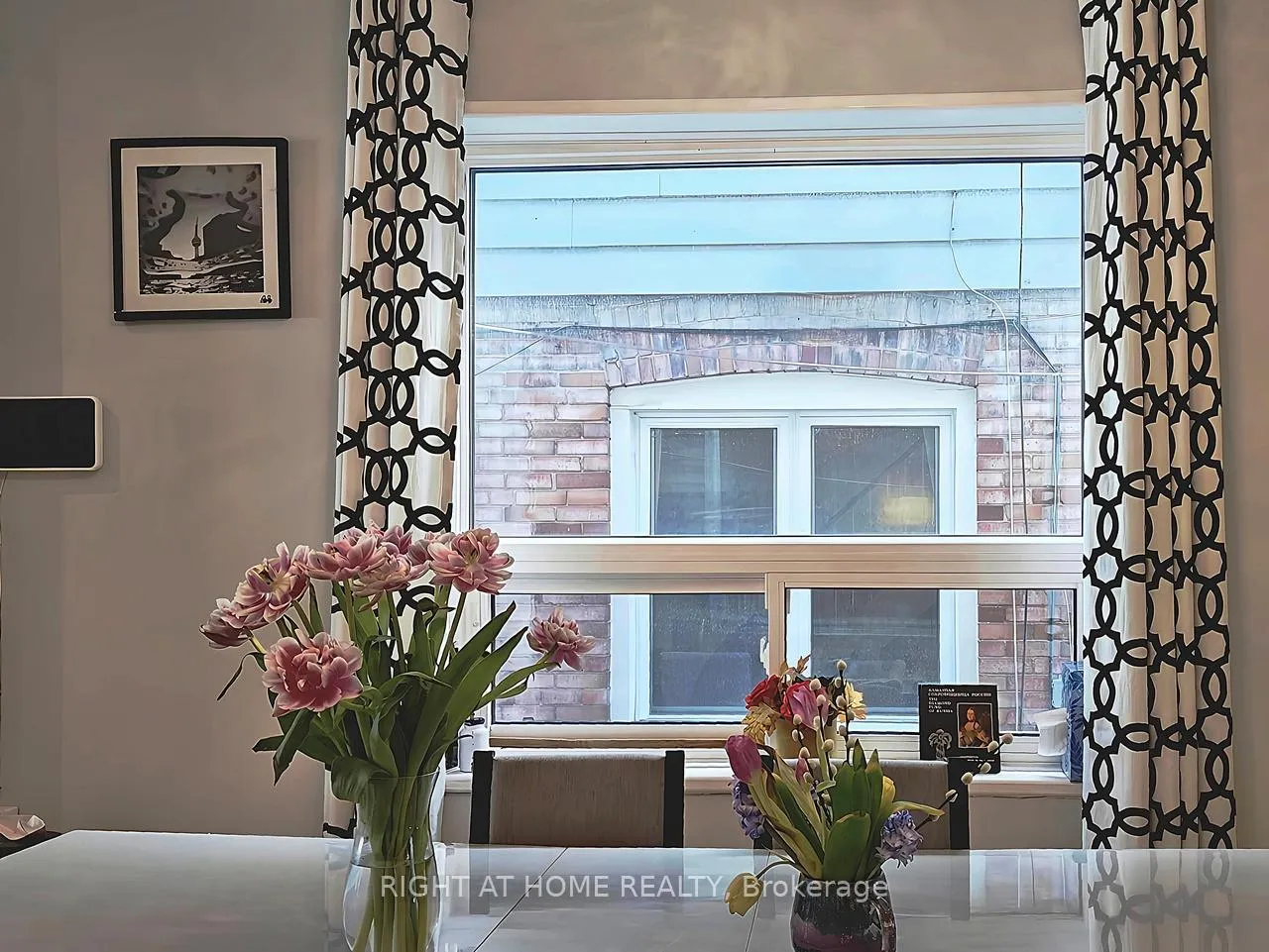 Photo 8 of 235 Soudan Avenue, Toronto, Mount Pleasant West — HOMEH